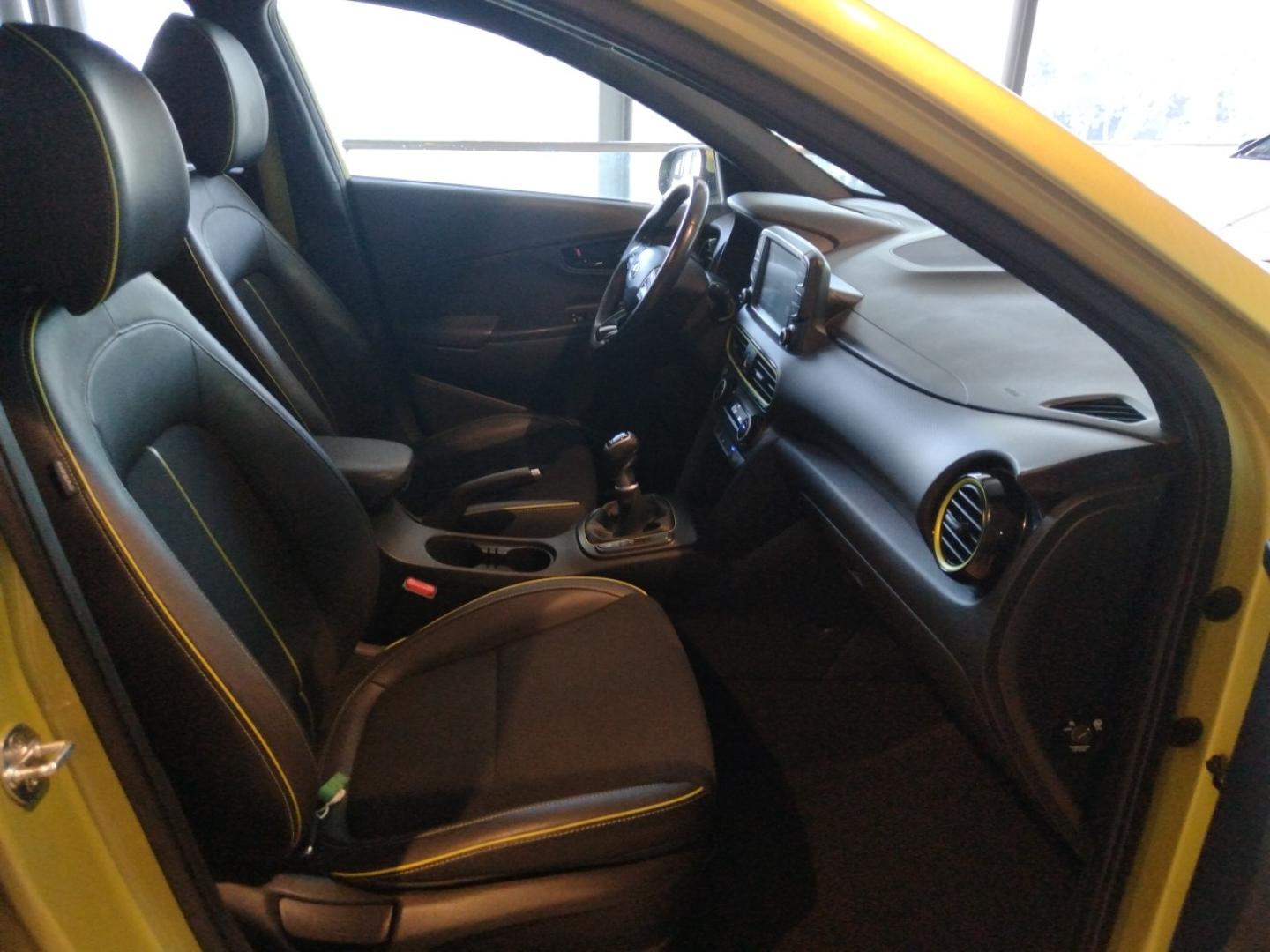 Hyundai Kona 1.0 TGDI TECNO LIME 2WD 120 5P
