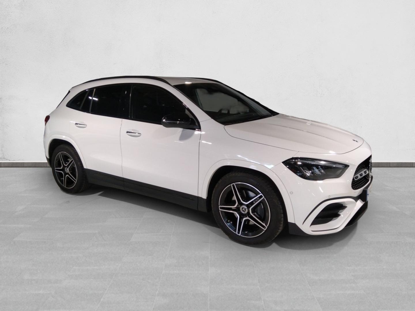 Mercedes Benz GLA 1.3 GLA 200 AMG LINE DCT 163 5P