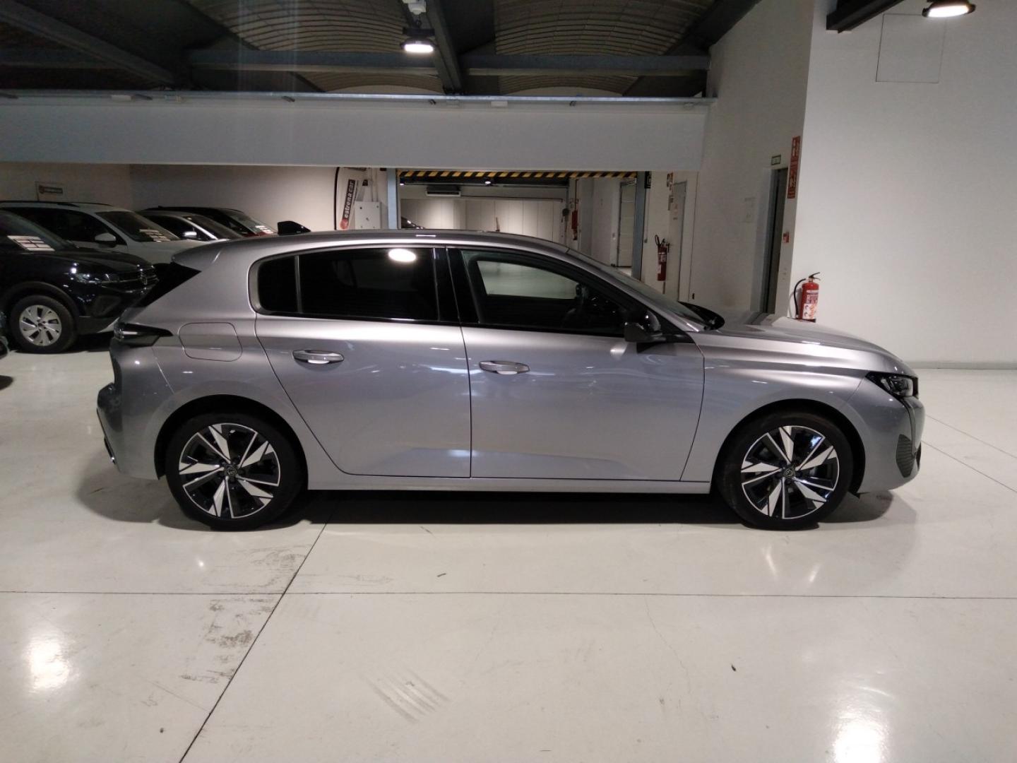 Peugeot 308 1.2 PURETECH 130 ALLURE 130 5P