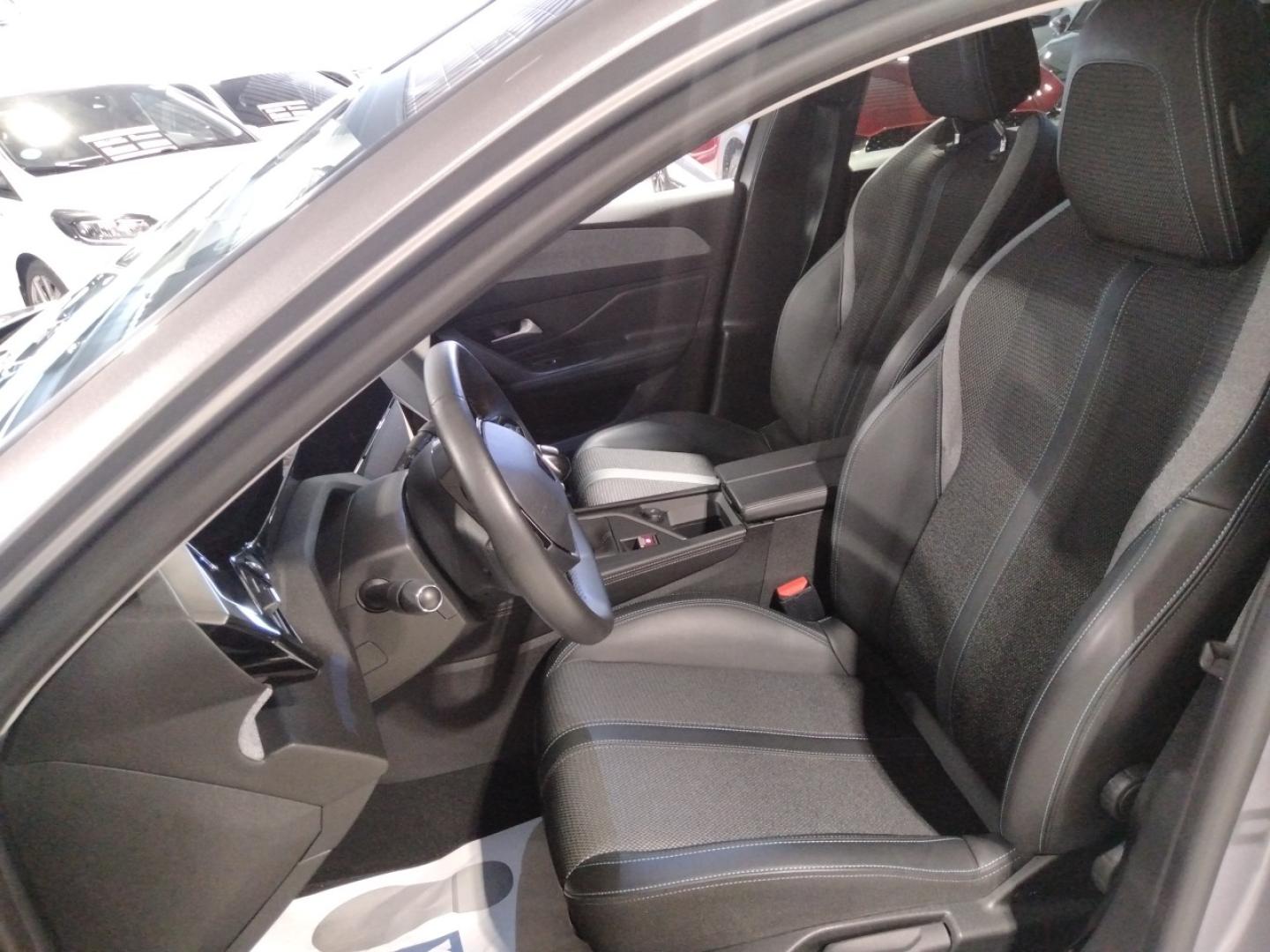 Peugeot 308 1.2 PURETECH 130 ALLURE 130 5P