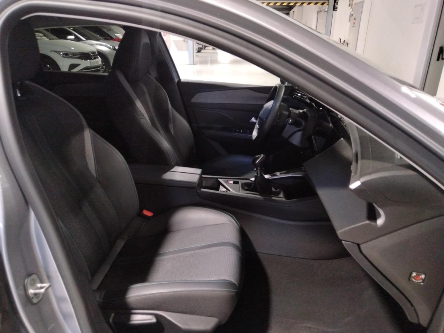 Peugeot 308 1.2 PURETECH 130 ALLURE 130 5P