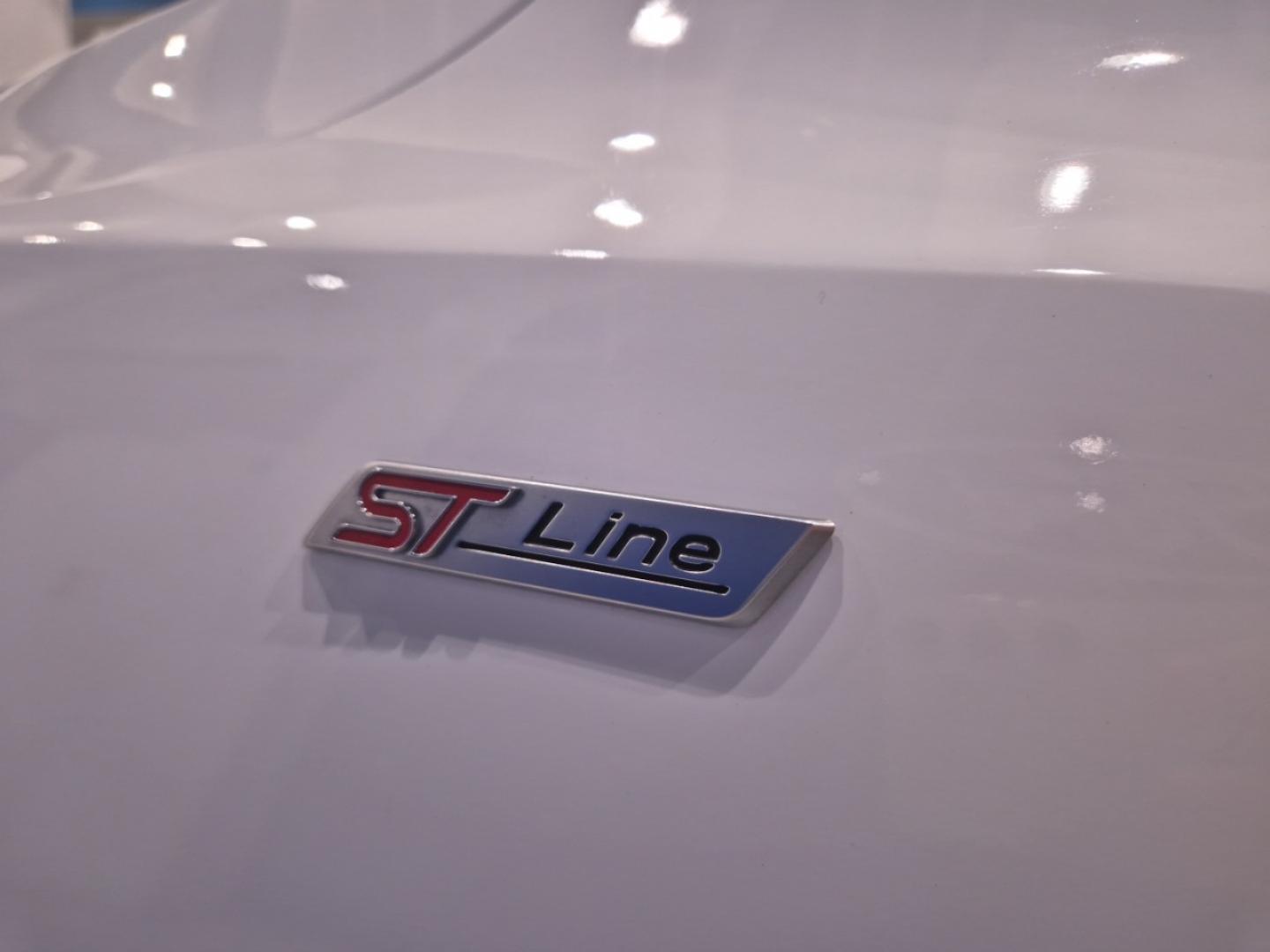 Ford Focus 1.5 Ecoblue 120cv ST-Line