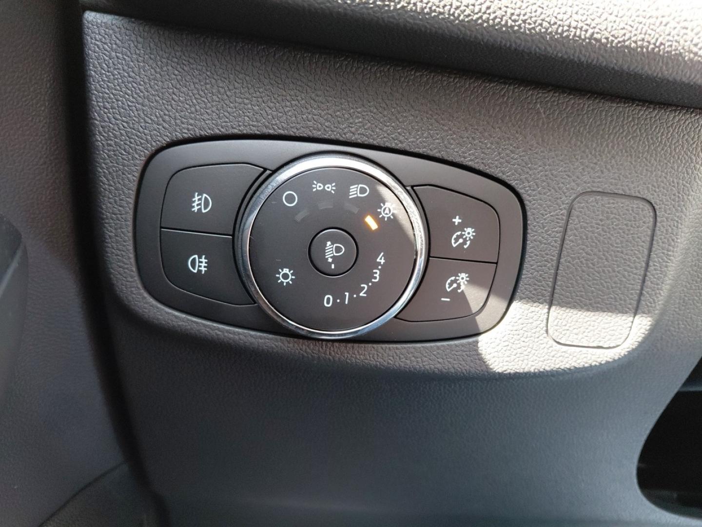 Ford Focus 1.0 Ecoboost MHEV 155CV Active X