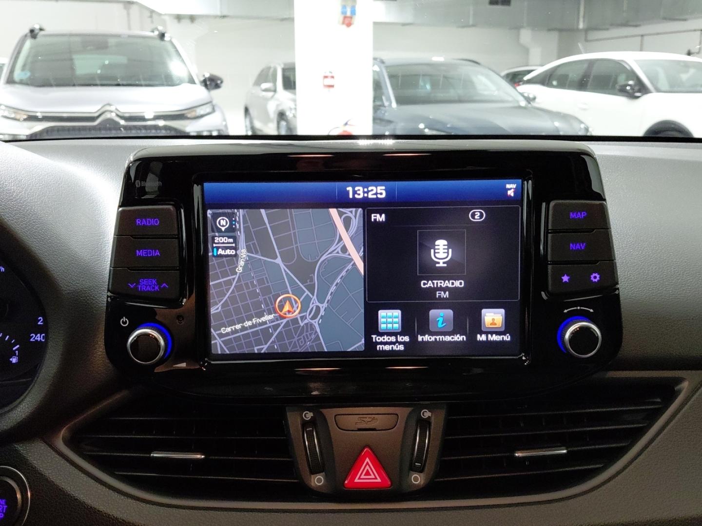 Hyundai i30 1.6 CRDI 100KW STYLE SKY 136 5P