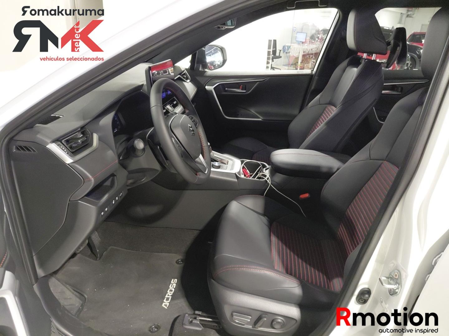 Suzuki Across 2.5 PHEV 4WD