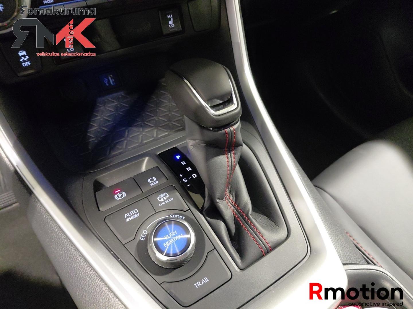 Suzuki Across 2.5 PHEV 4WD