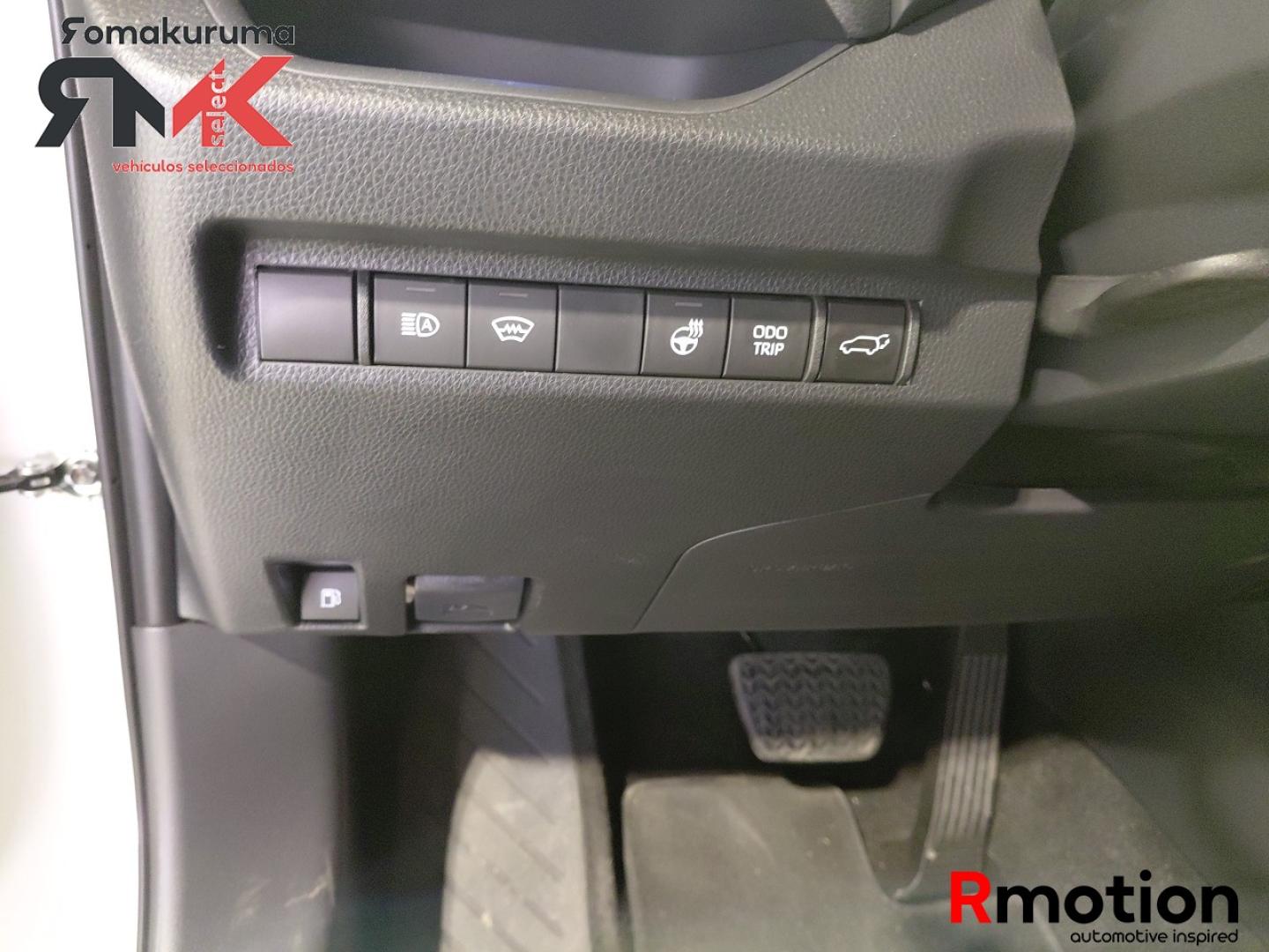 Suzuki Across 2.5 PHEV 4WD