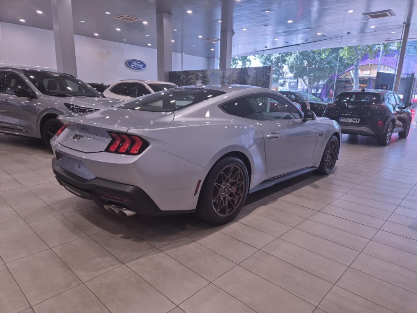 Ford Mustang 5.0 Ti-VCT V8 331kW Mustang GT (Fastb.)