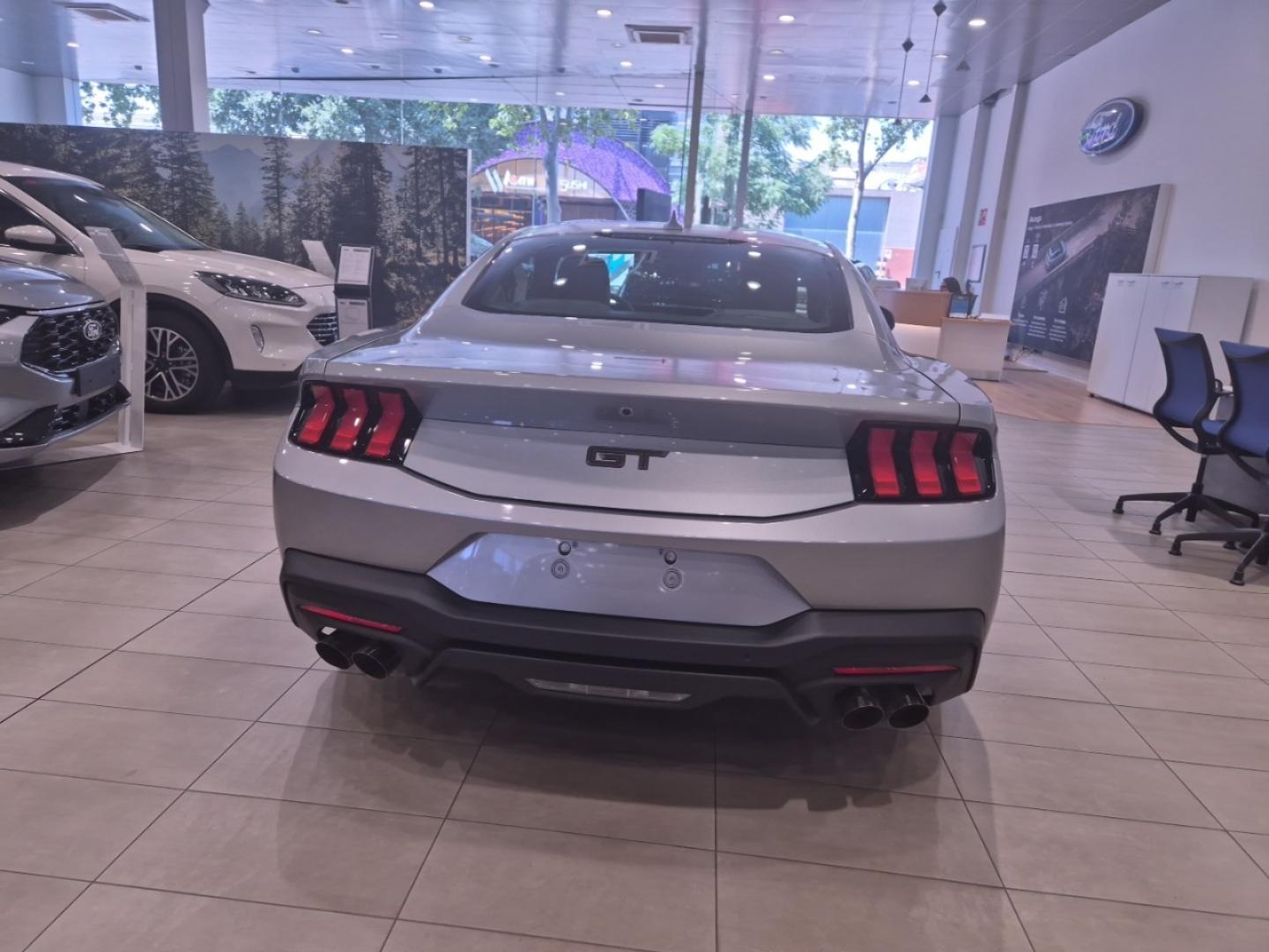 Ford Mustang 5.0 Ti-VCT V8 331kW Mustang GT (Fastb.)