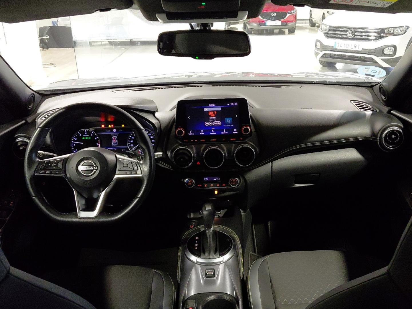 Nissan JUKE 1.0 DIG-T 84KW KIIRO DCT 114 5P