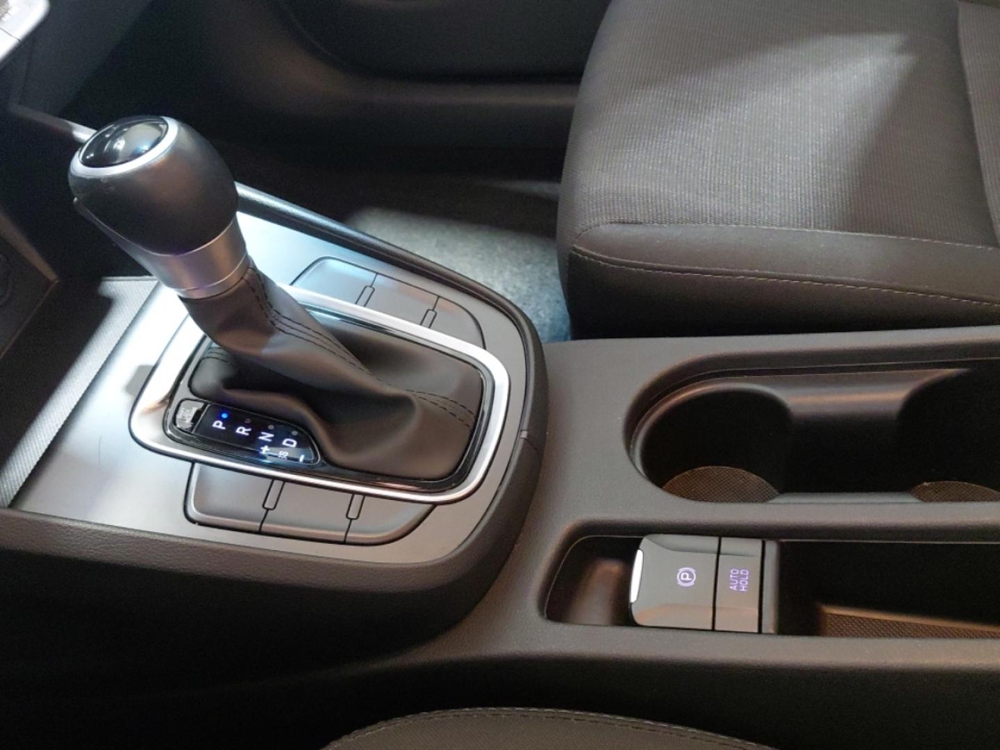 Hyundai Kona 1.6 GDI HEV MAXX DCT 141 5P