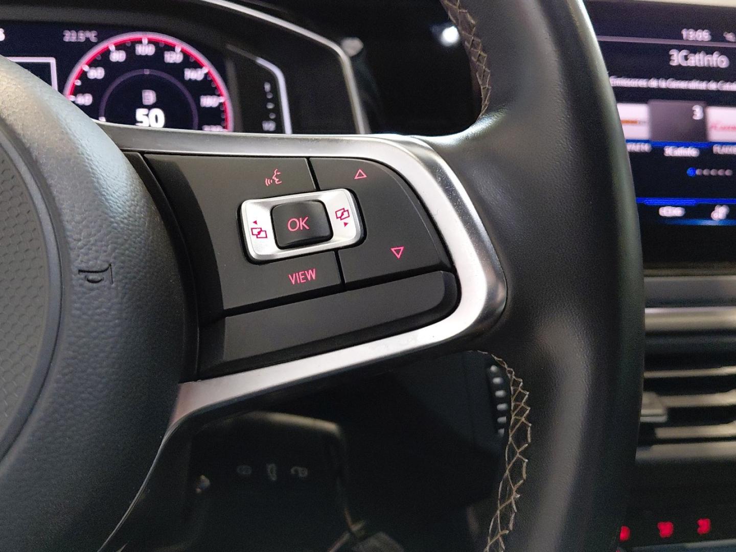 Volkswagen Polo 1.0 TSI 81KW DSG R-LINE 110 5P