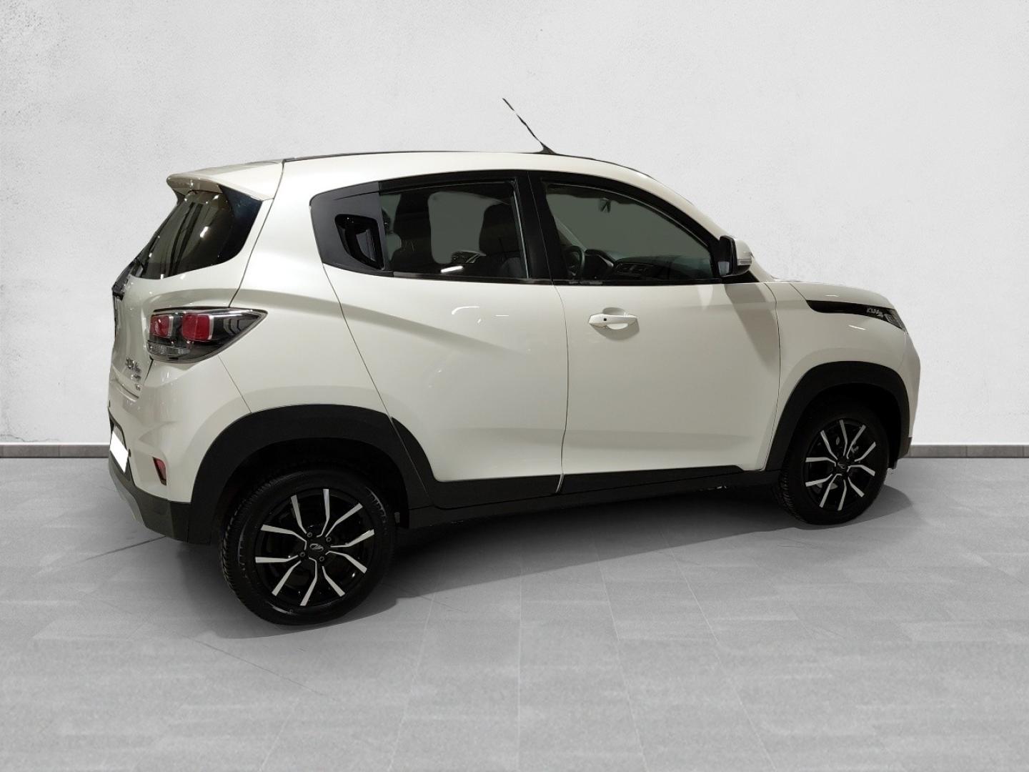 Mahindra KUV100 1.2 K8 87 5P