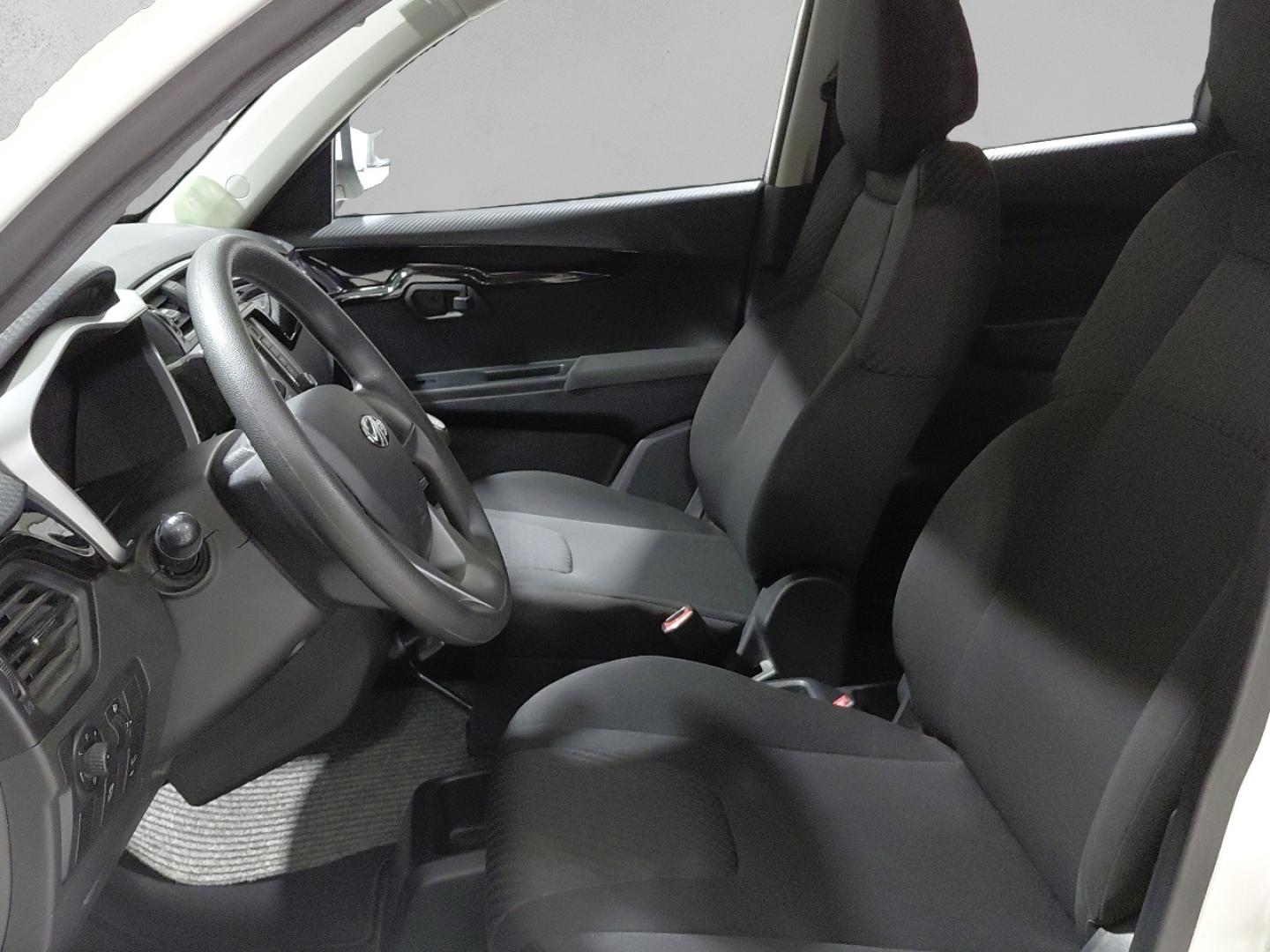 Mahindra KUV100 1.2 K8 87 5P