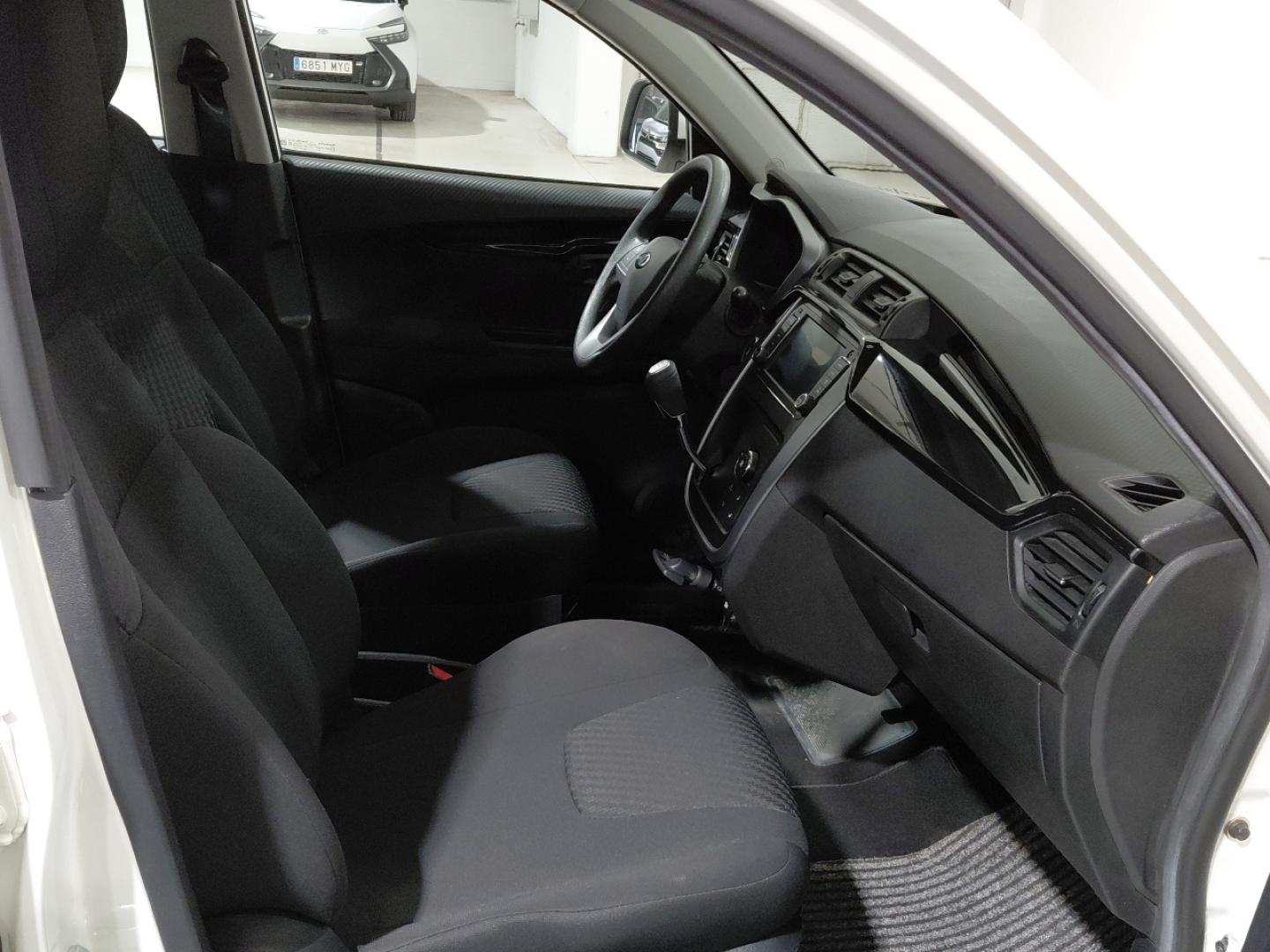 Mahindra KUV100 1.2 K8 87 5P
