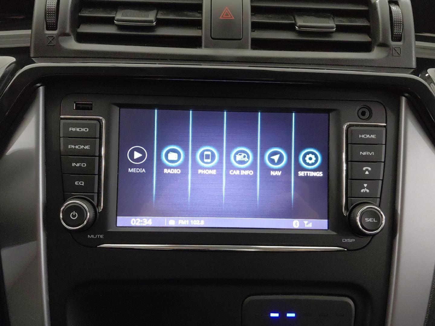 Mahindra KUV100 1.2 K8 87 5P