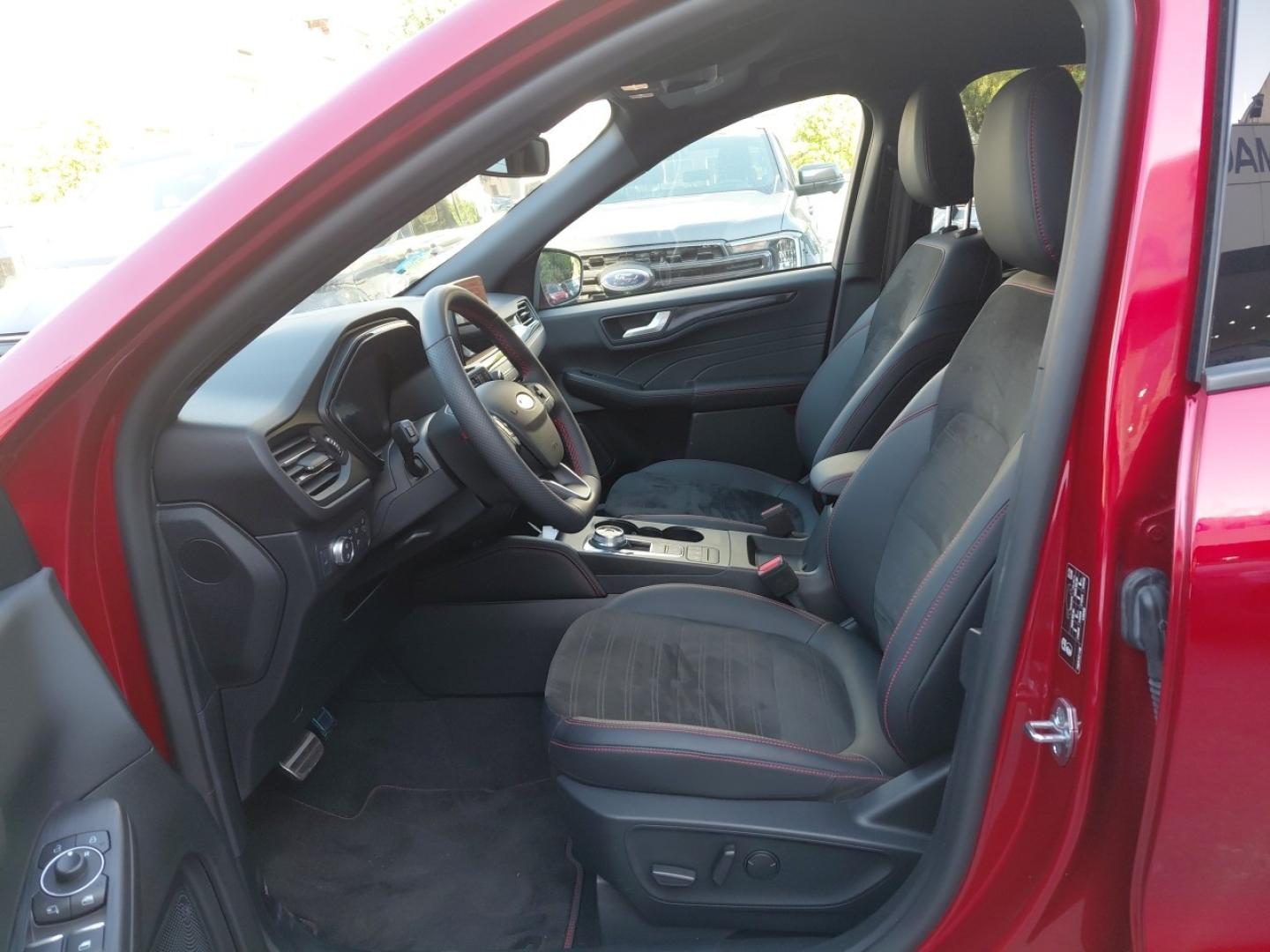 Ford Kuga ST-Line X 2.5 Duratec FHEV Auto 190CV