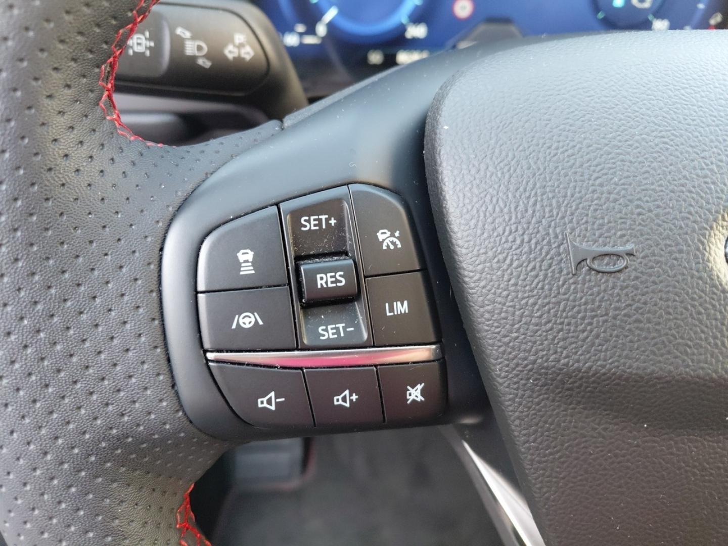 Ford Kuga ST-Line X 2.5 Duratec FHEV Auto 190CV