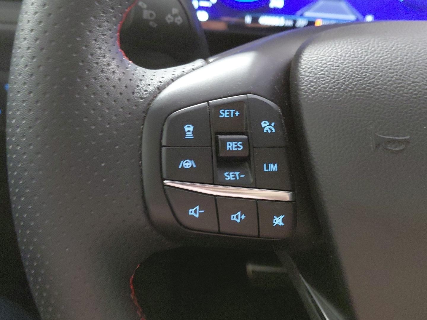 Ford Kuga 2.5 PHEV ST-LINE X AUTO 225 5P