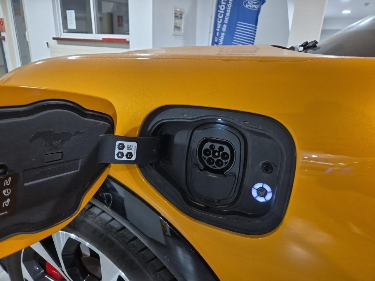 Ford Mustang Mach-E AWD 258kW Batería 98.8Kwh 351CV