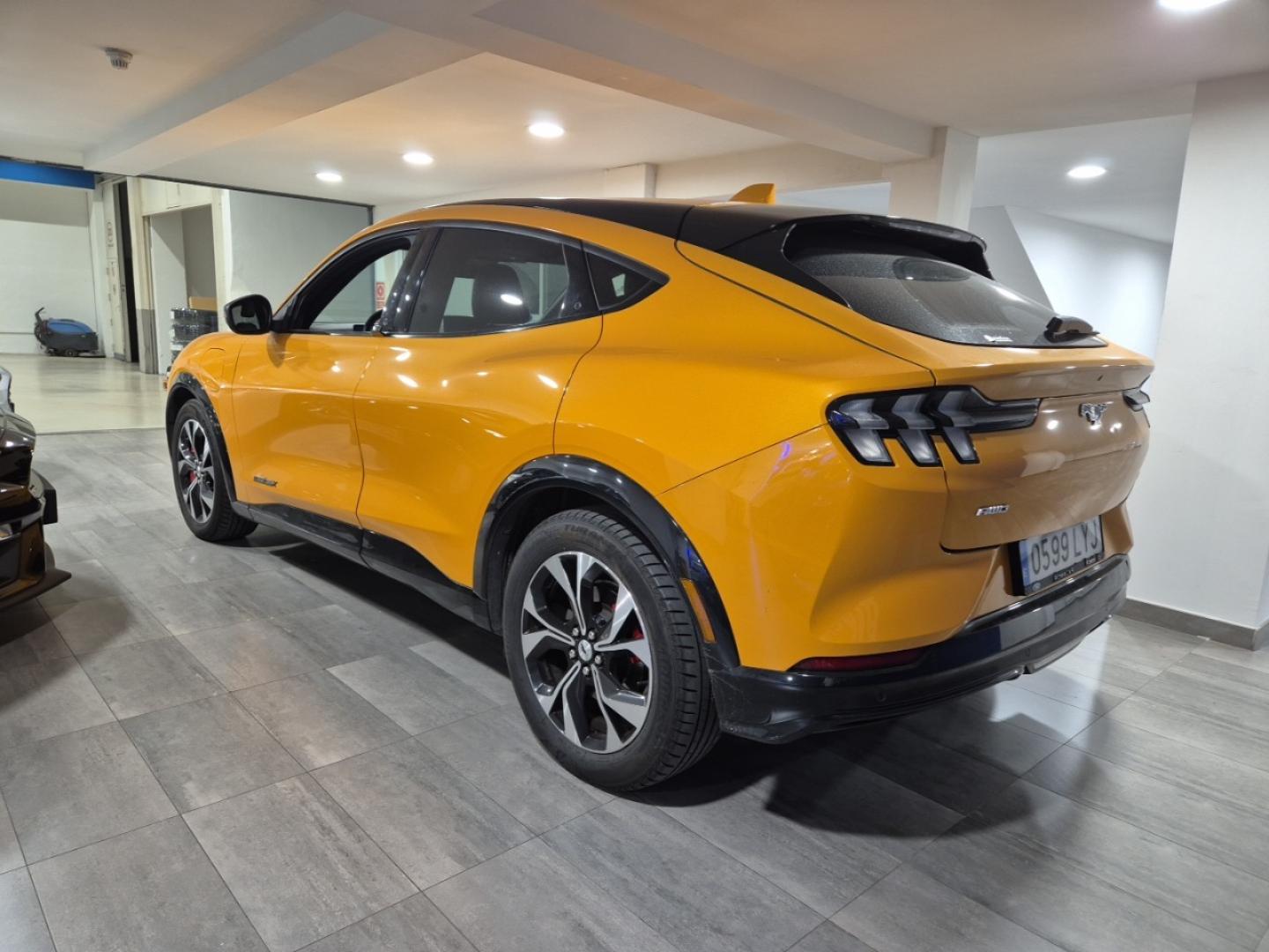 Ford Mustang Mach-E AWD 258kW Batería 98.8Kwh 351CV