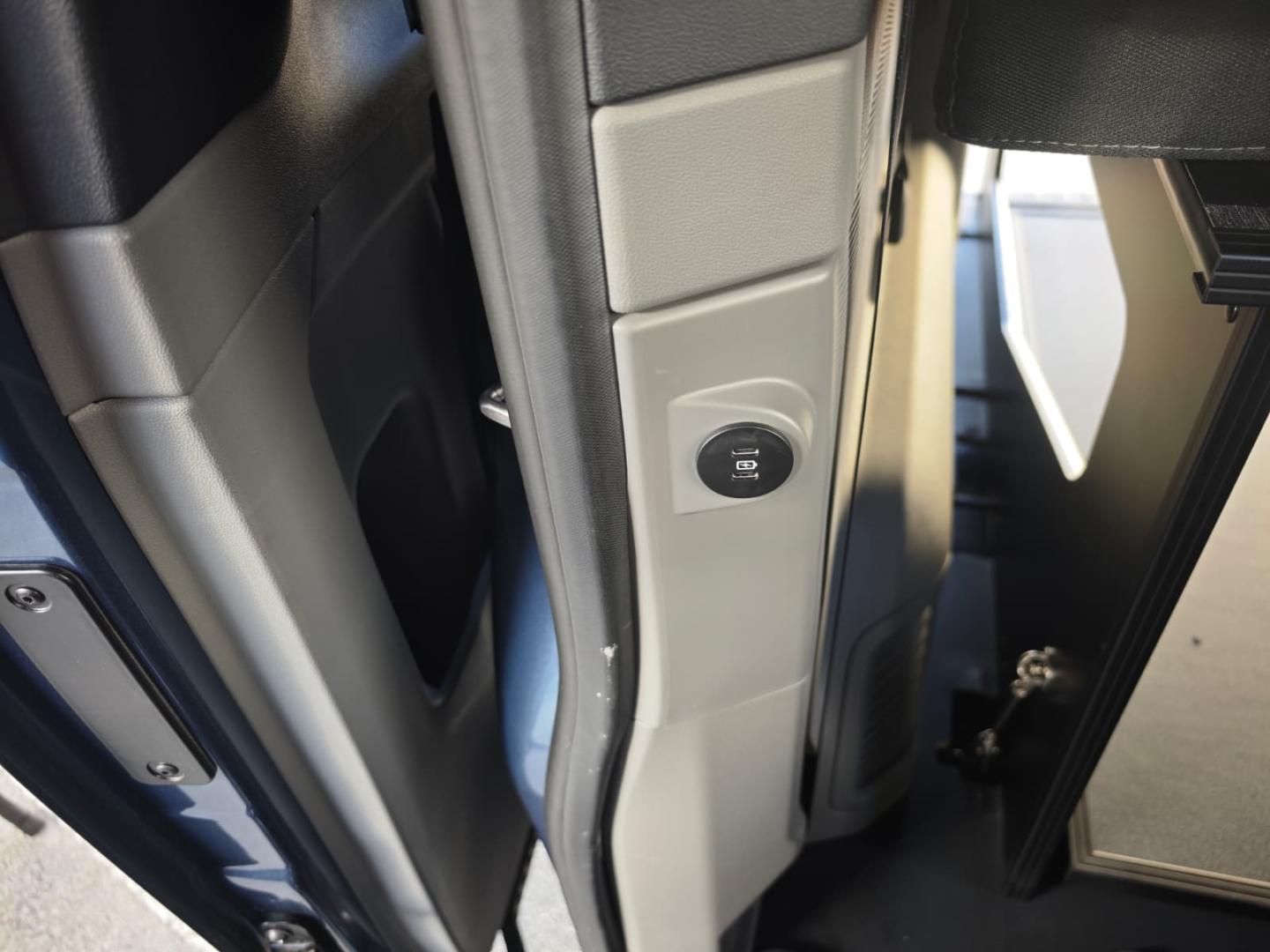 Ford Transit Custom Kombi 2.0 EcoBlue 110kW 320 L1 Trend 150CV
