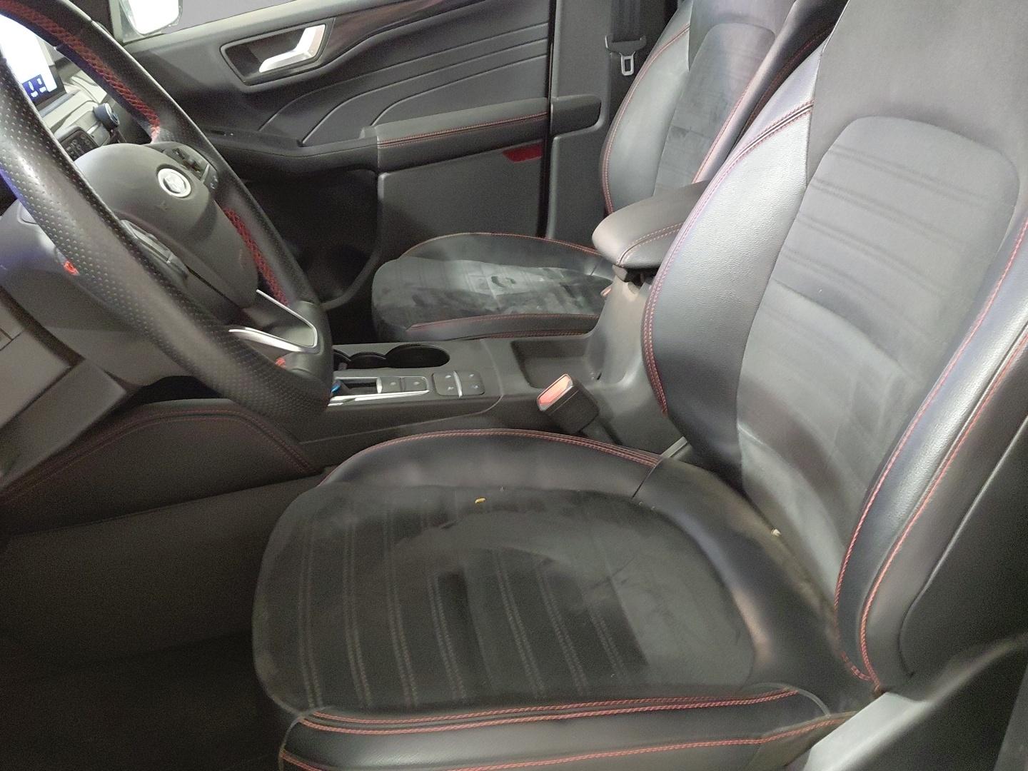 Ford Kuga 2.5 FHEV ST-LINE X AUTO 190 5P
