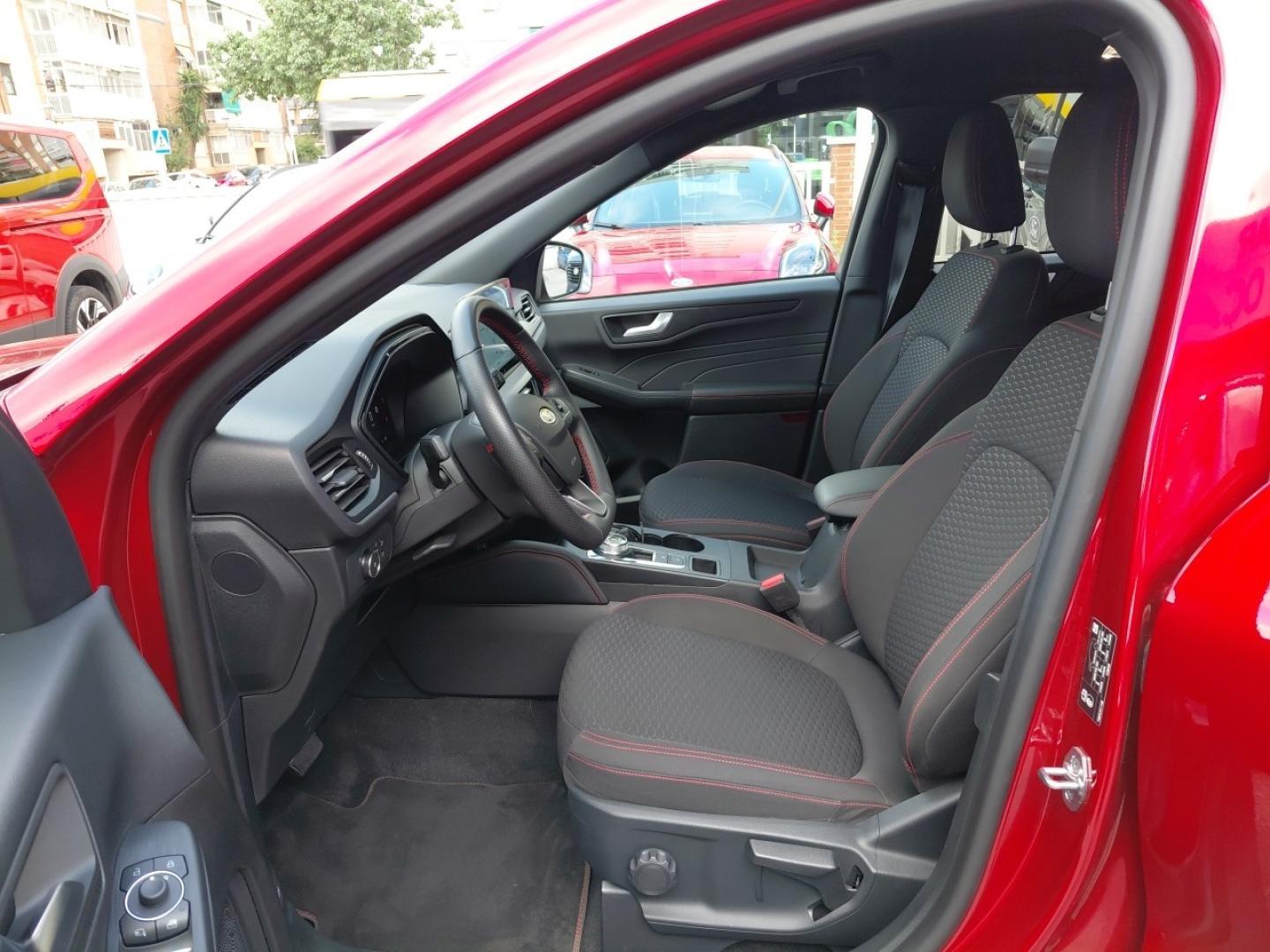 Ford Kuga ST-Line 2.5 Duratec FHEV 132kW Auto 180CV