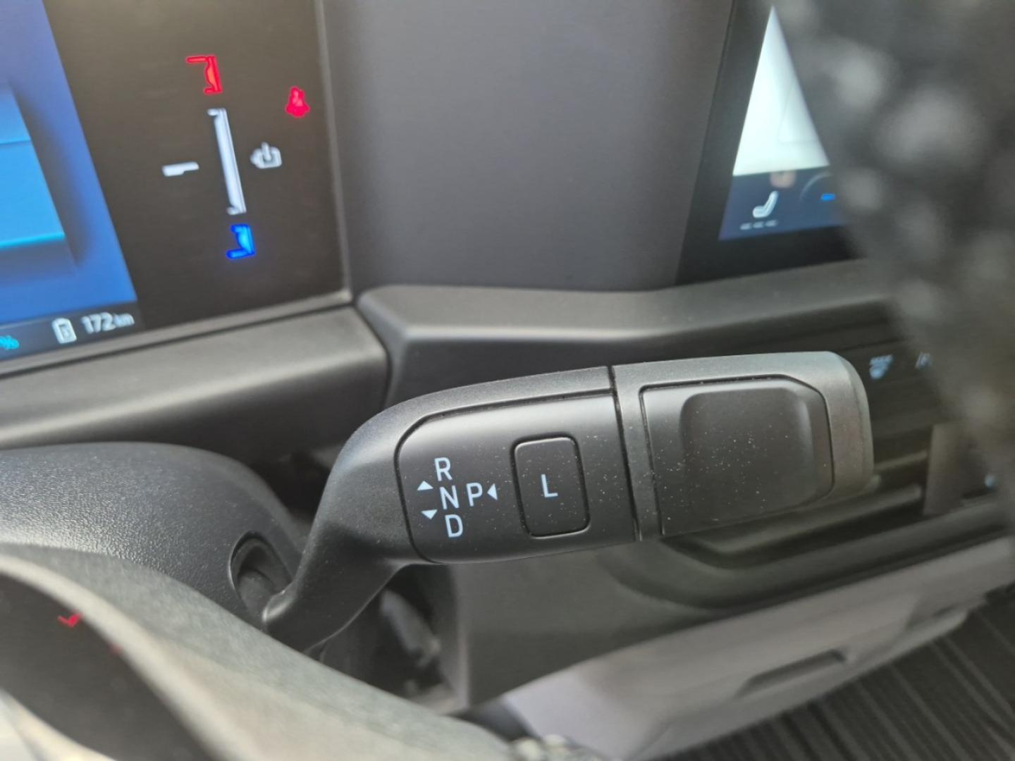 Ford Transit Custom Van BEV 64kWh 100kW 320 L1 Trend 136CV