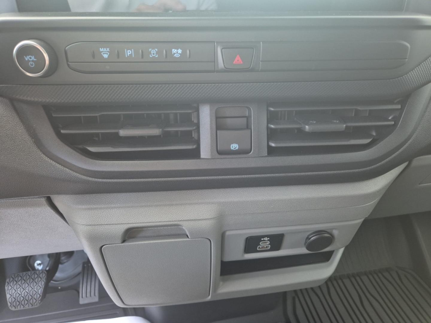 Ford Transit Custom Van BEV 64kWh 100kW 320 L1 Trend 136CV