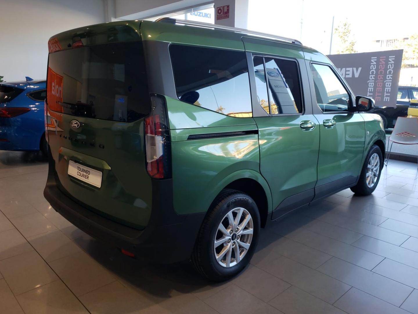 Ford Tourneo Courier 1.0 Ecoboost 92kW (125CV) Titanium