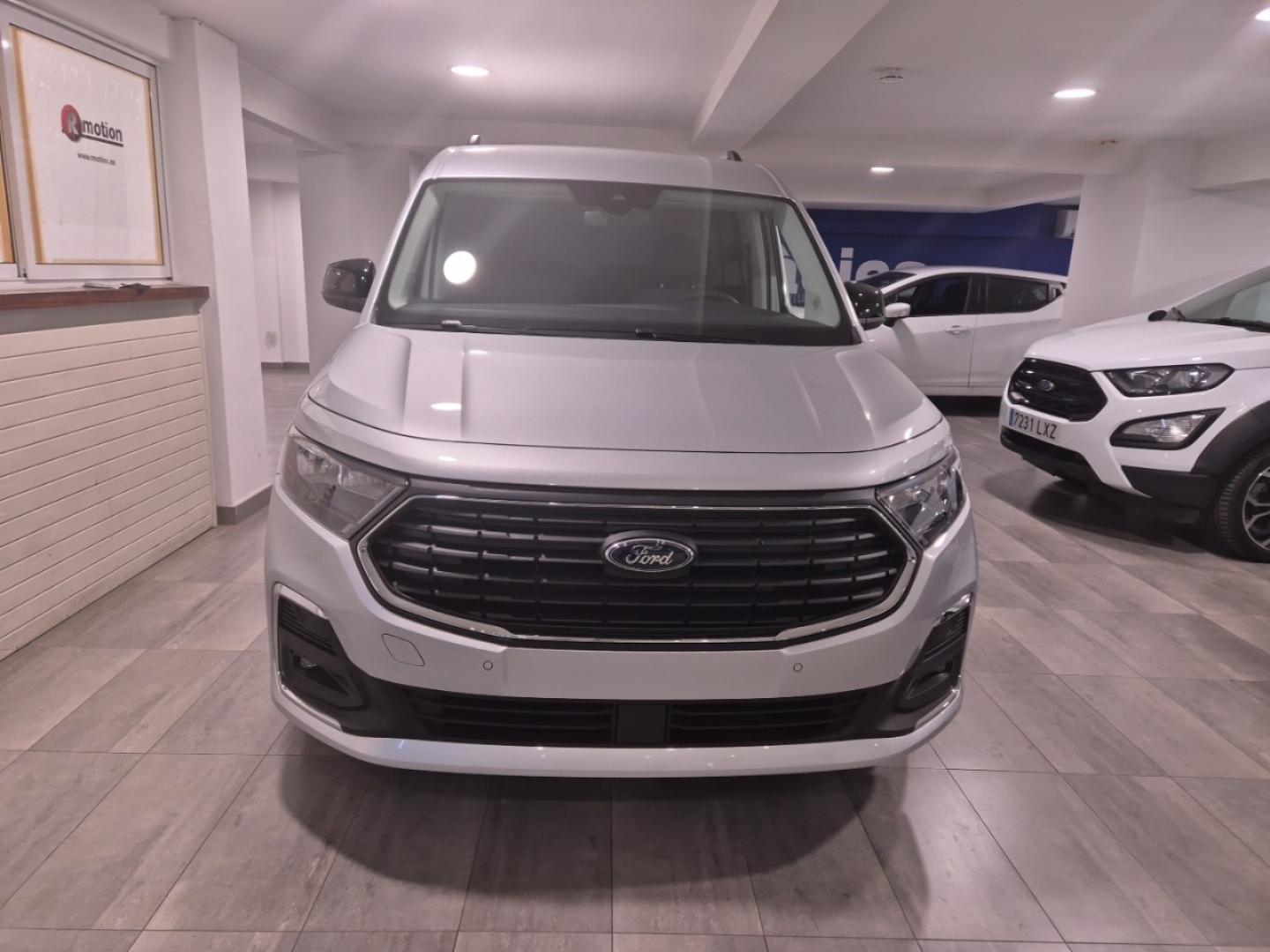 Ford Grand Tourneo Connect 1.5 Ecoboost PHEV Titanium Auto 150CV