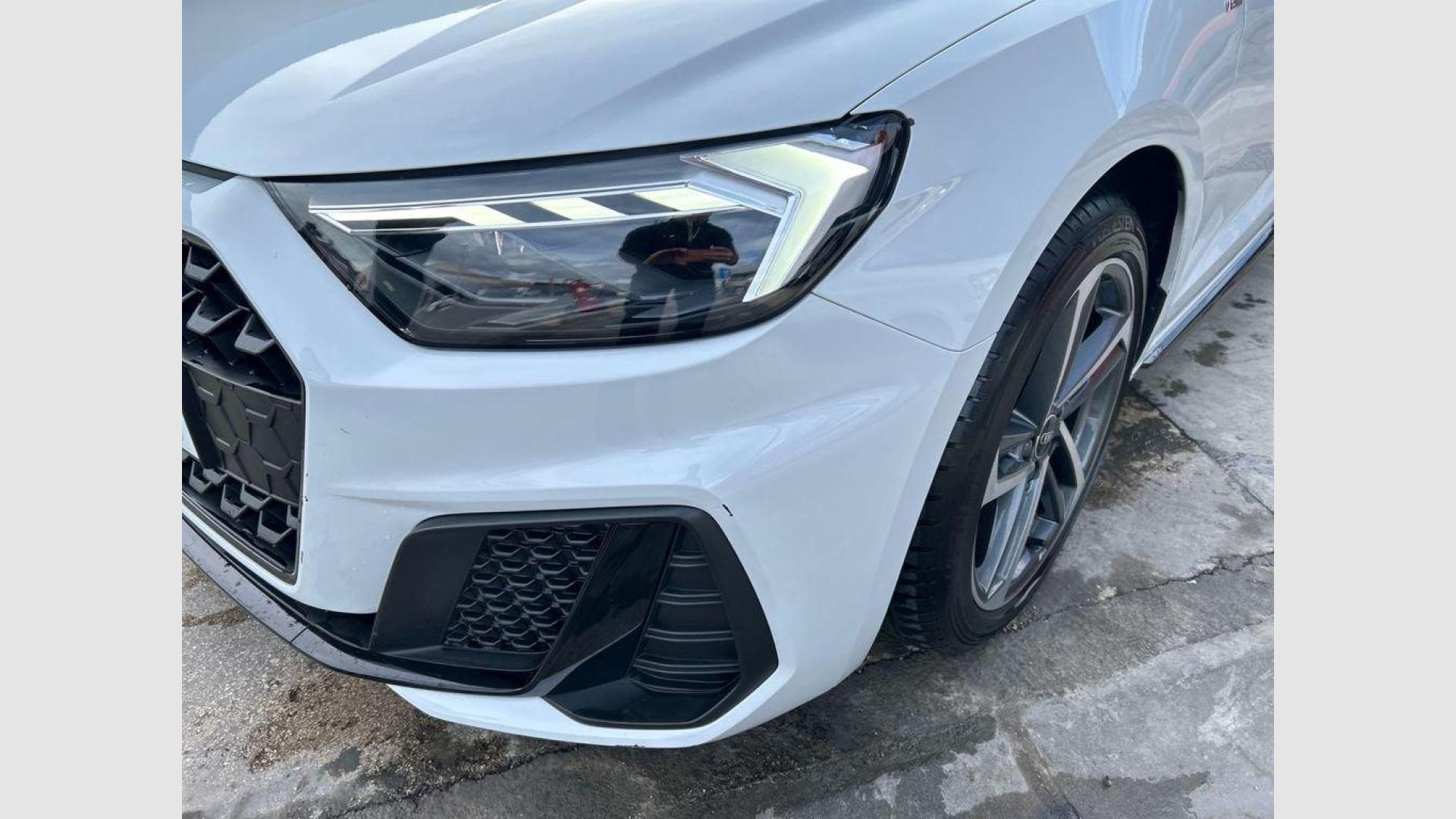 Audi A1 Adrenalin Black edition 30 TFSI 85 kW (116 CV)