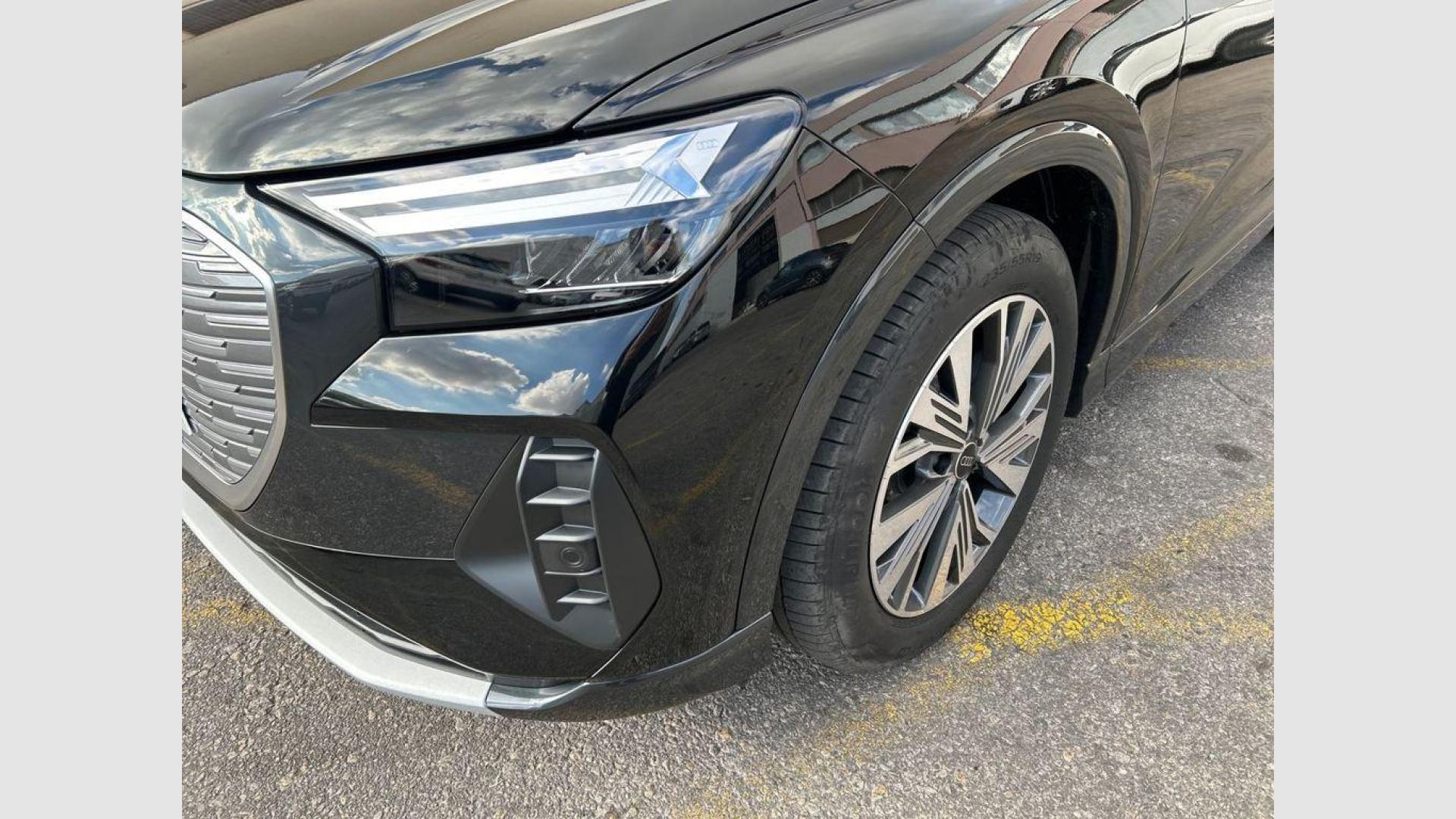 Audi Q4 e-tron Advanced 40 e-tron 63kWh 150 kW (204 CV)