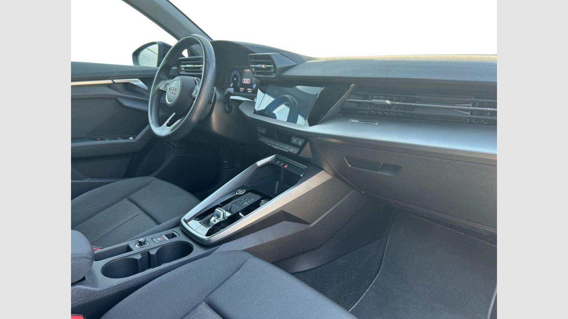 Audi A3 Sportback TFSIe Advanced 30 TDI 85 kW (116 CV) S tronic