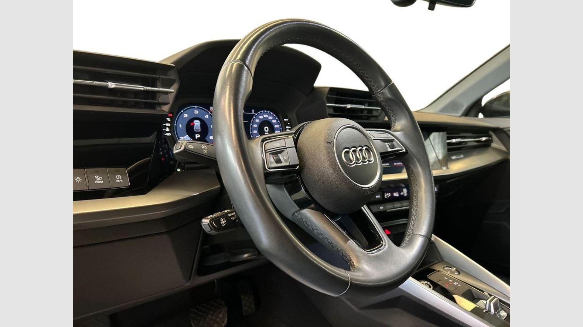 Audi A3 Sportback TFSIe Advanced 30 TDI 85 kW (116 CV) S tronic