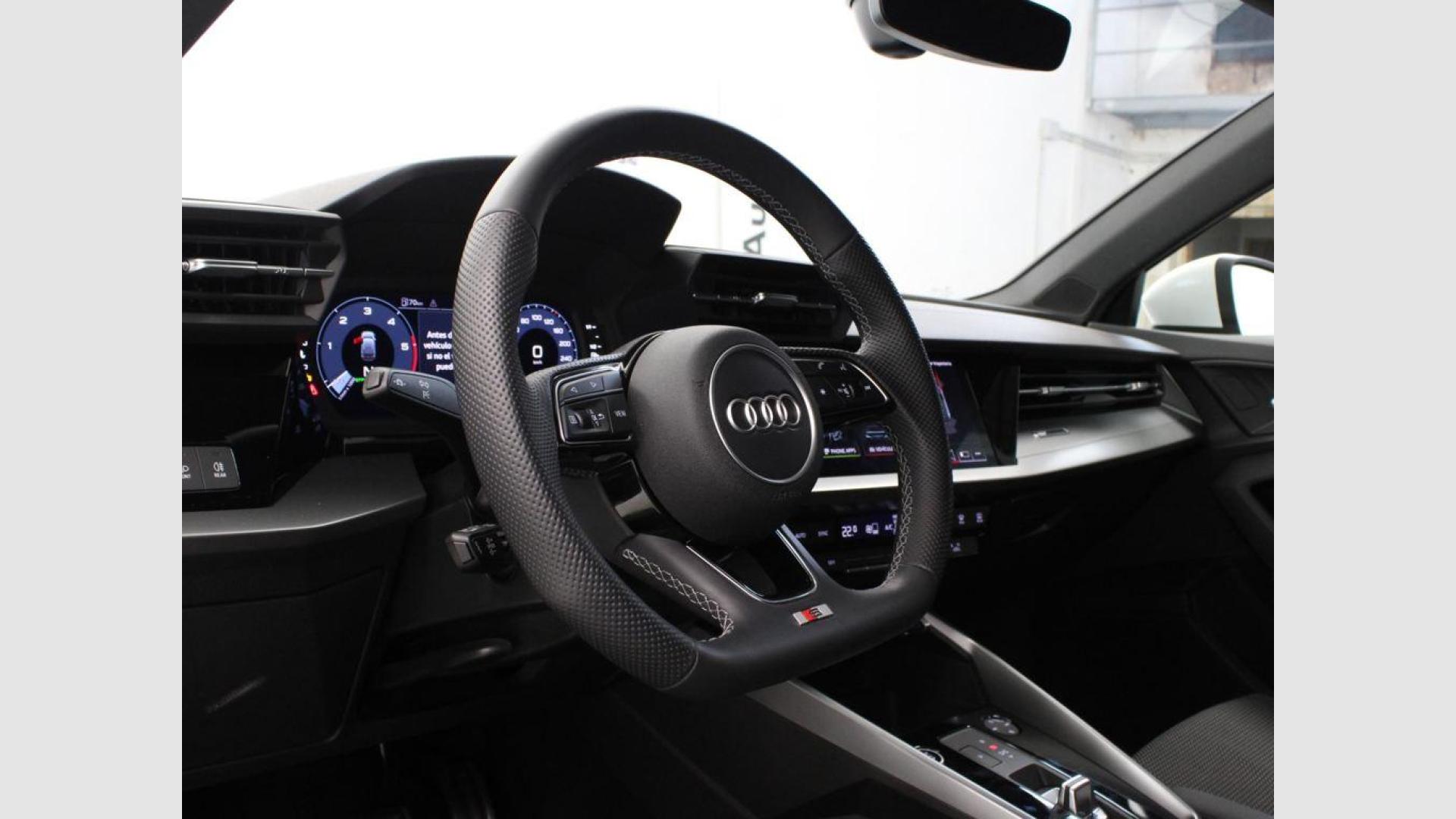 Audi A3 Sportback TFSIe Genuine edition 35 TDI 110 kW (150 CV) S tronic