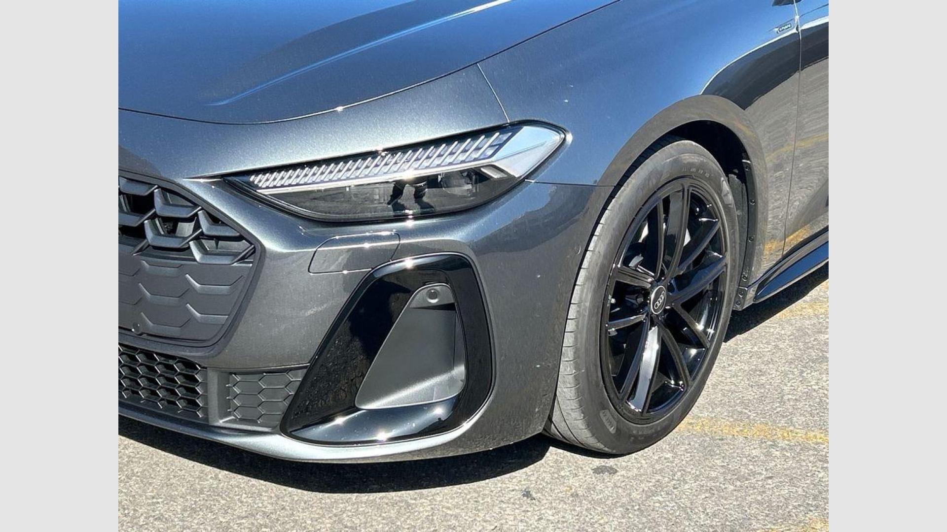 Audi A5 A5 e-hybrid Black line quattro S tronic 220kW