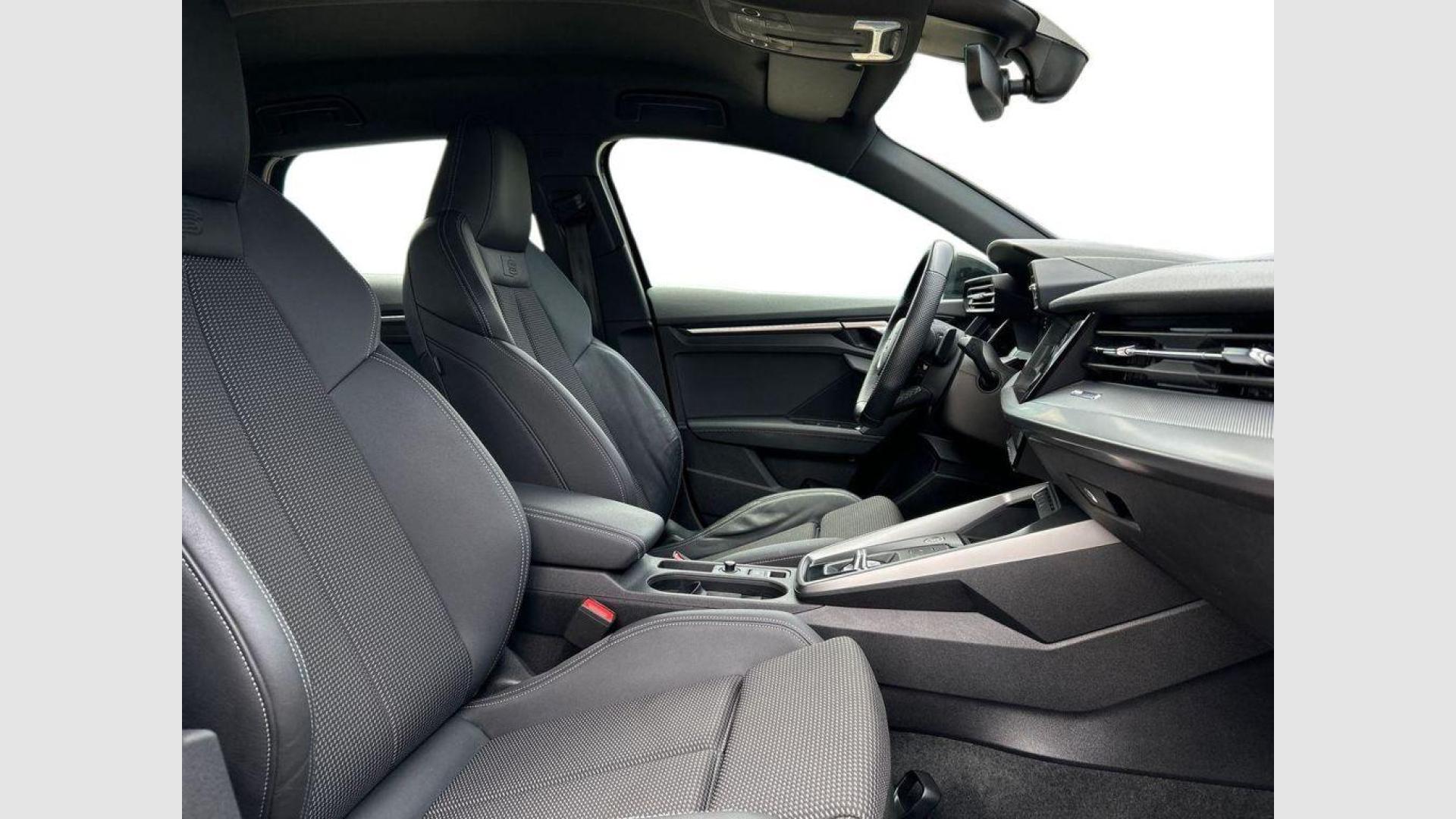 Audi A3 Sportback TFSIe Genuine edition 35 TDI 110 kW (150 CV) S tronic