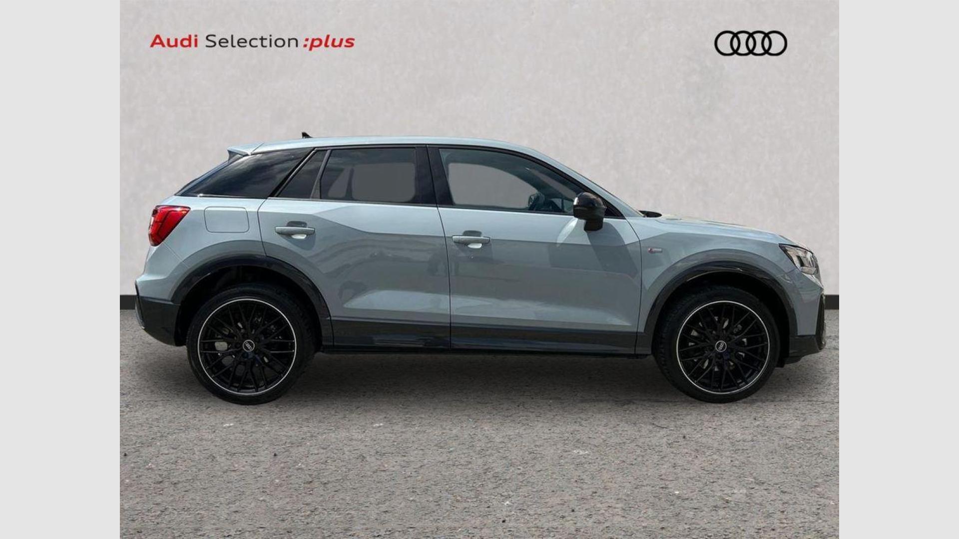 Audi Q2 Adrenalin Black Edition 30 TFSI 85 kW (116 CV)