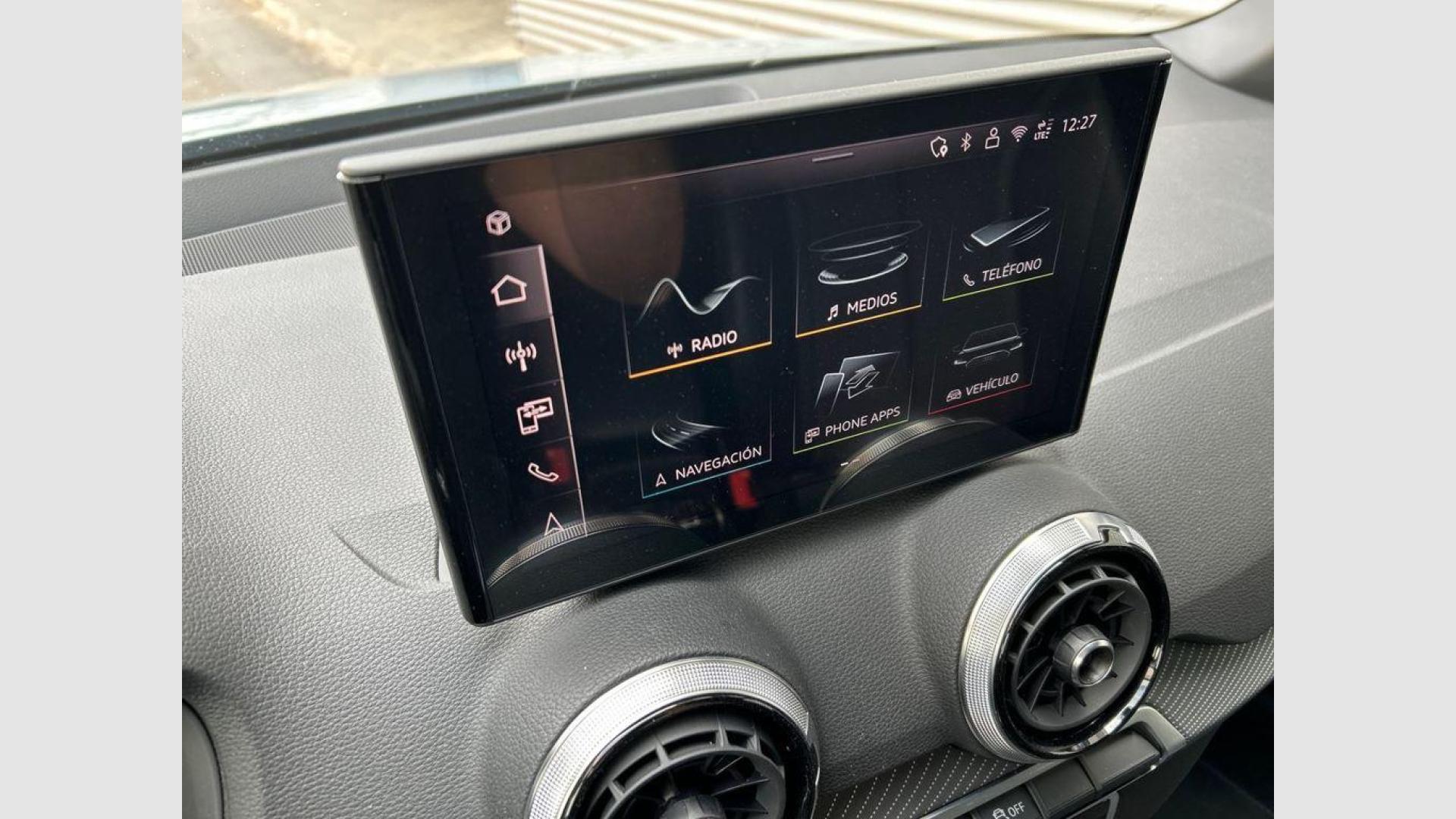 Audi Q2 Adrenalin Black Edition 30 TFSI 85 kW (116 CV)