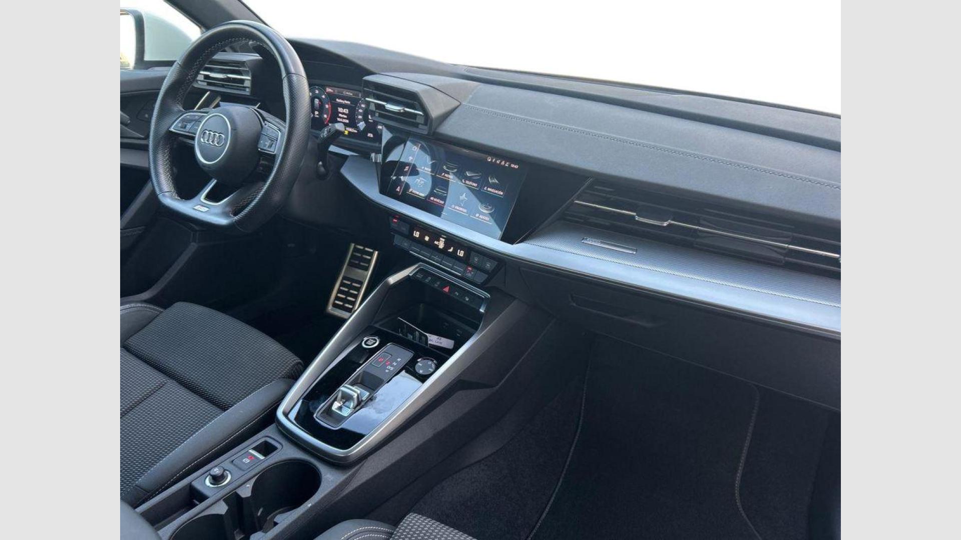 Audi A3 Sportback TFSIe S line 35 TDI 110 kW (150 CV) S tronic