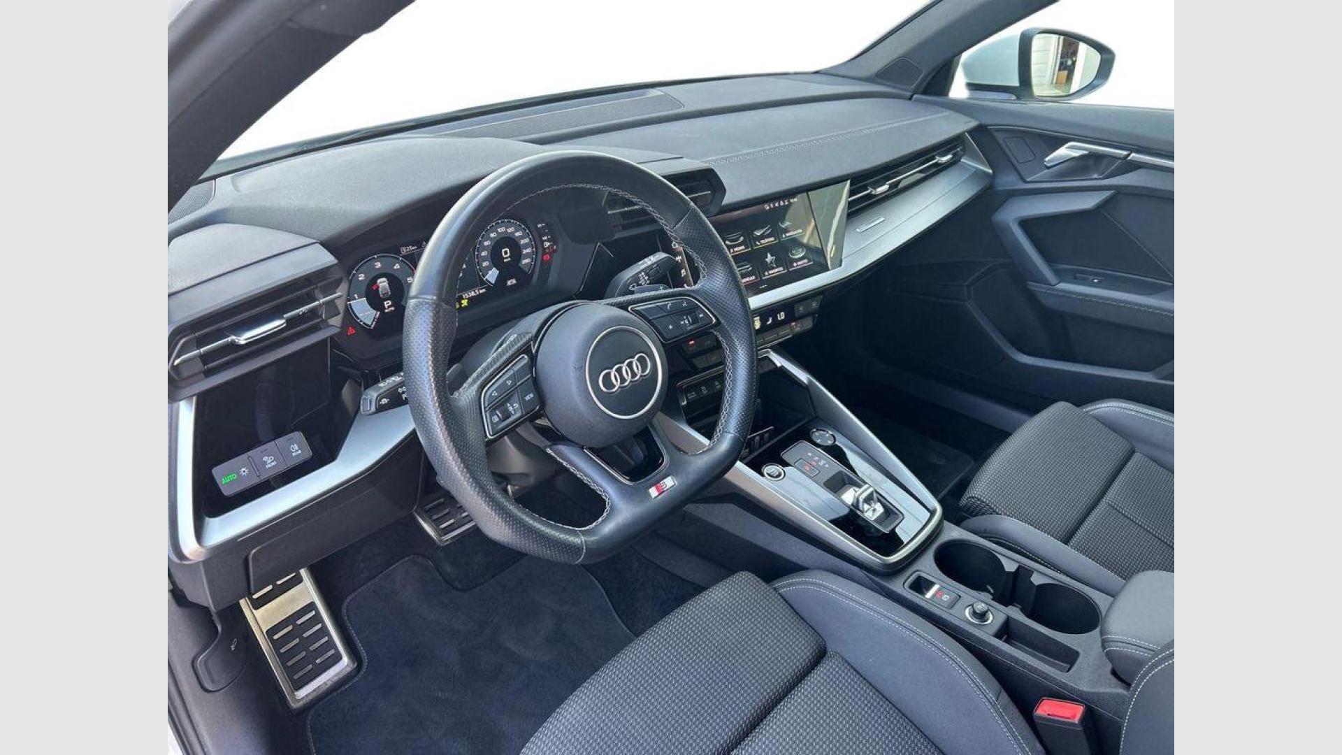 Audi A3 Sportback TFSIe S line 35 TDI 110 kW (150 CV) S tronic