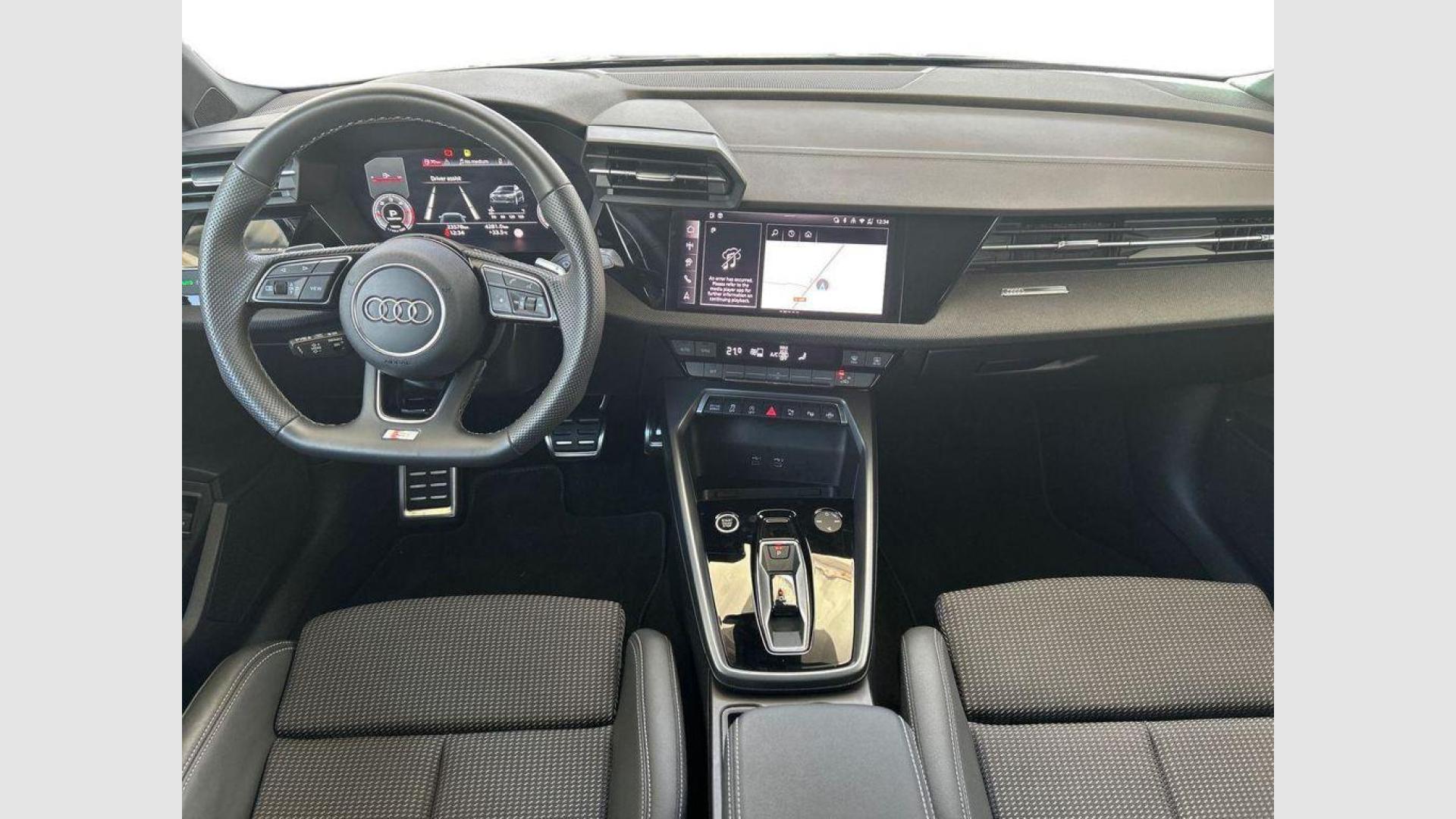 Audi A3 Sportback TFSIe S line 35 TDI 110 kW (150 CV) S tronic