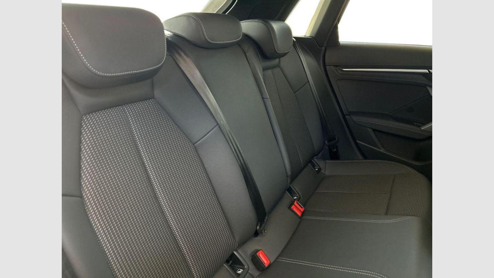 Audi A3 Sportback TFSIe S line 35 TDI 110 kW (150 CV) S tronic