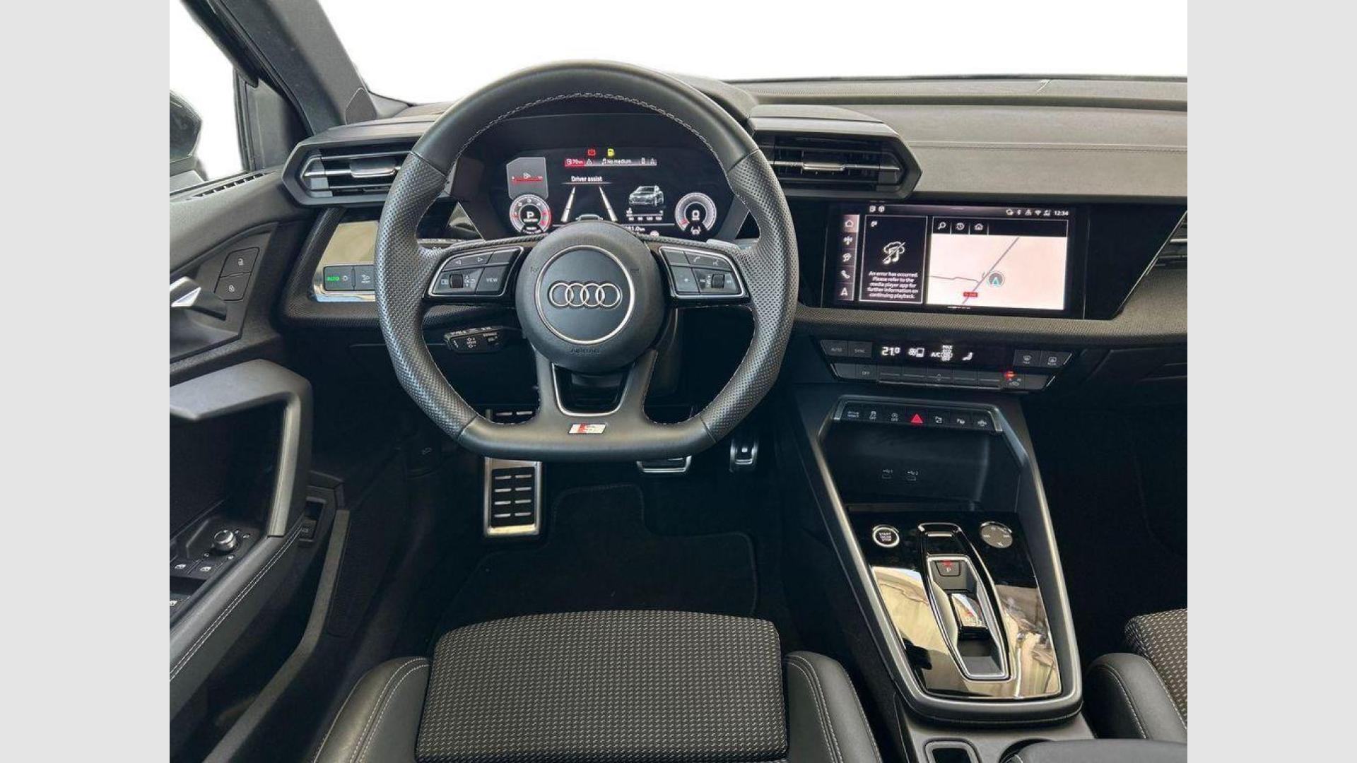 Audi A3 Sportback TFSIe S line 35 TDI 110 kW (150 CV) S tronic