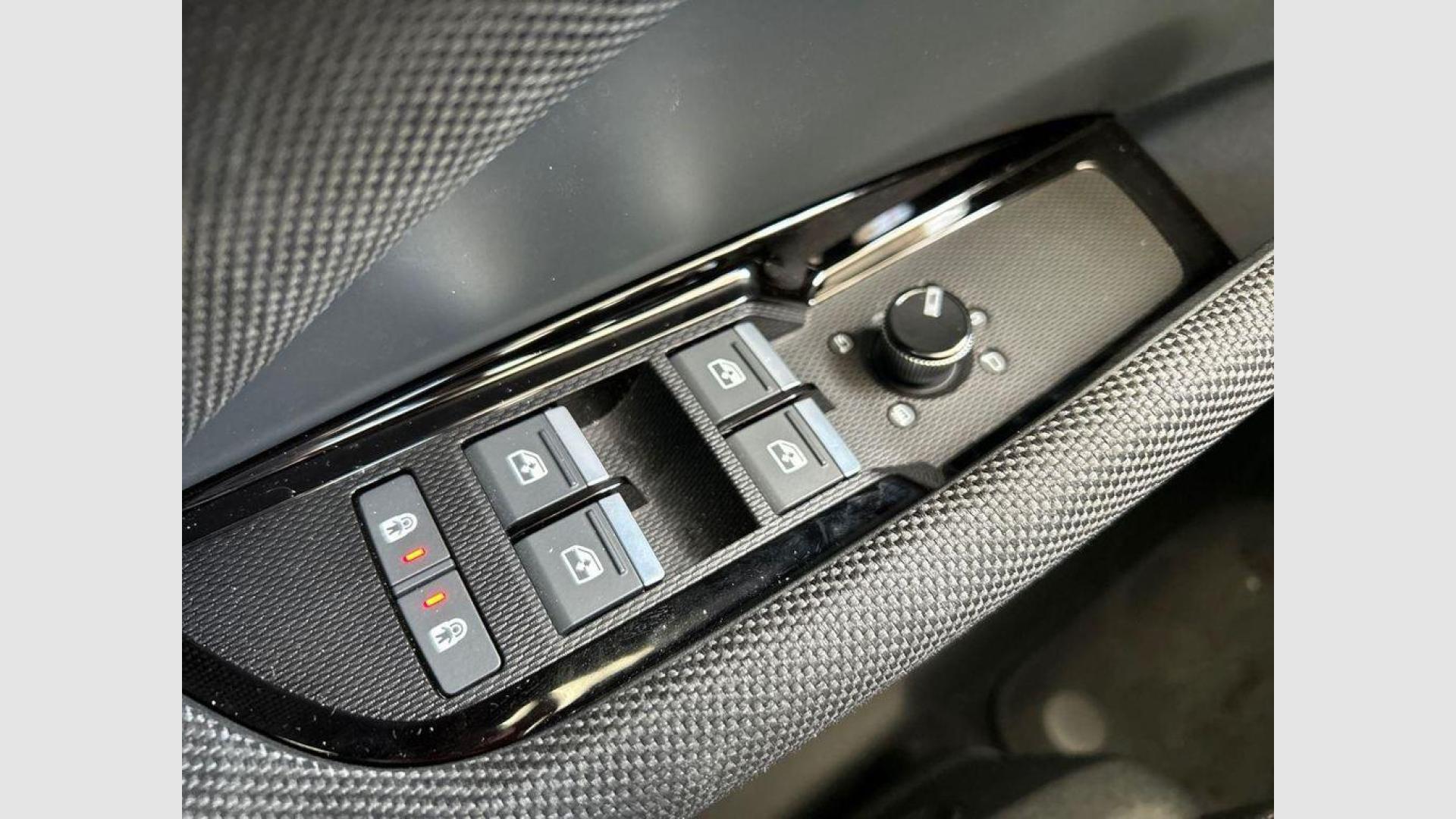 Audi Q3 Sportback Business 200 kW (272 CV)