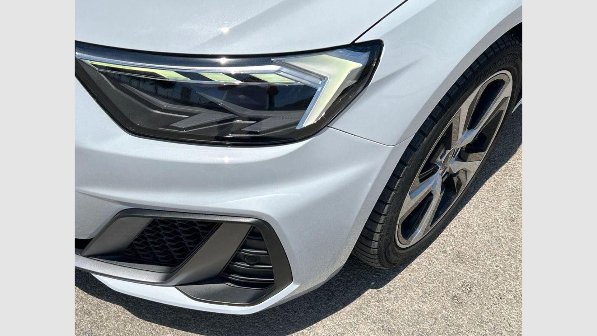 Audi A1 Adrenalin 25 TFSI 70 kW (95 CV)