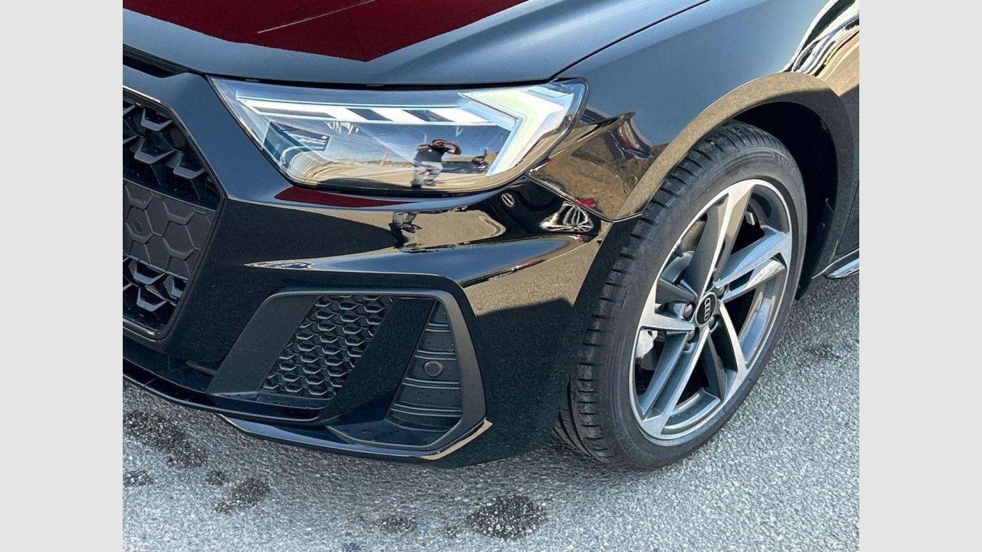 Audi A1 Sportback Adrenalin Black edition 35 TFSI 110 kW (150 CV) S tronic