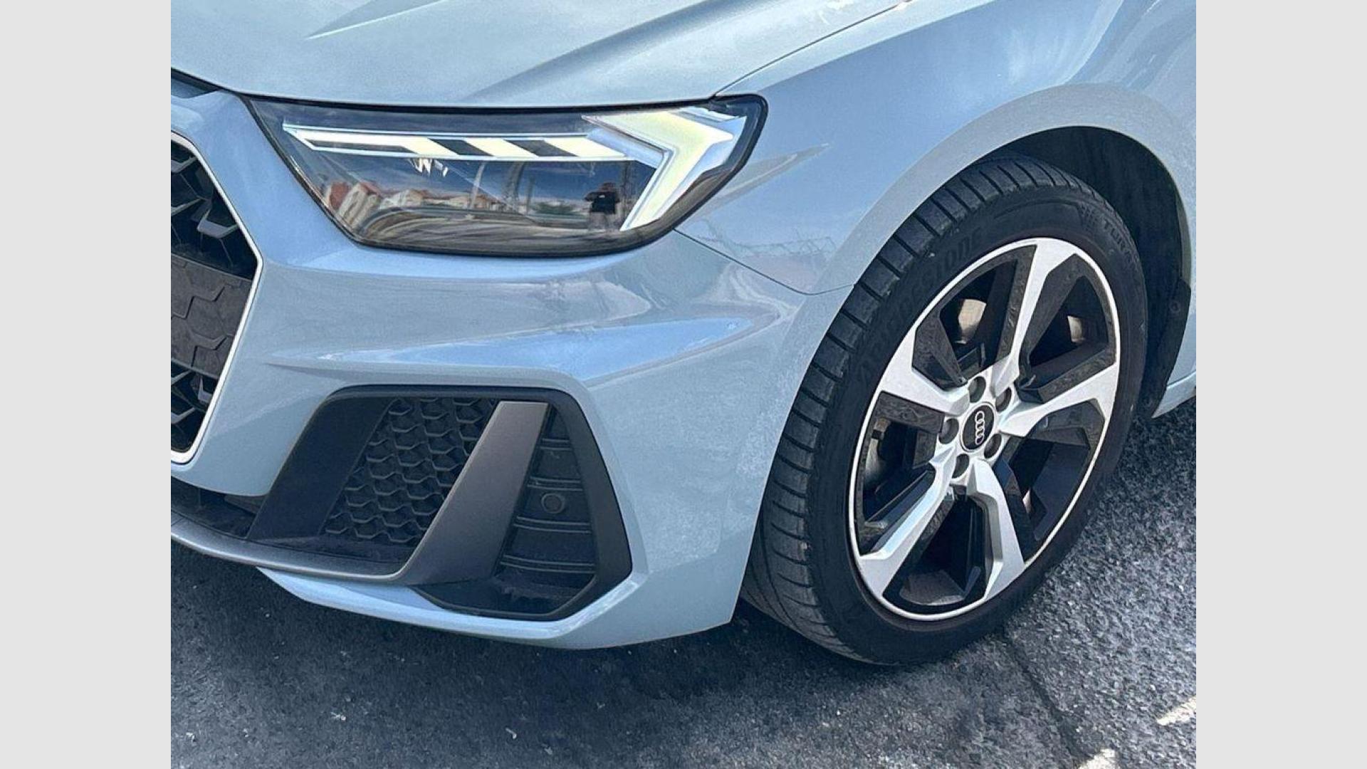 Audi A1 Adrenalin edition 30 TFSI 81 kW (110 CV)